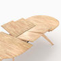 Voir la diapositive 6 : Rendez vous déco Table extensible en bois d'hévéa massif clair 6 à 10 personnes-Oli