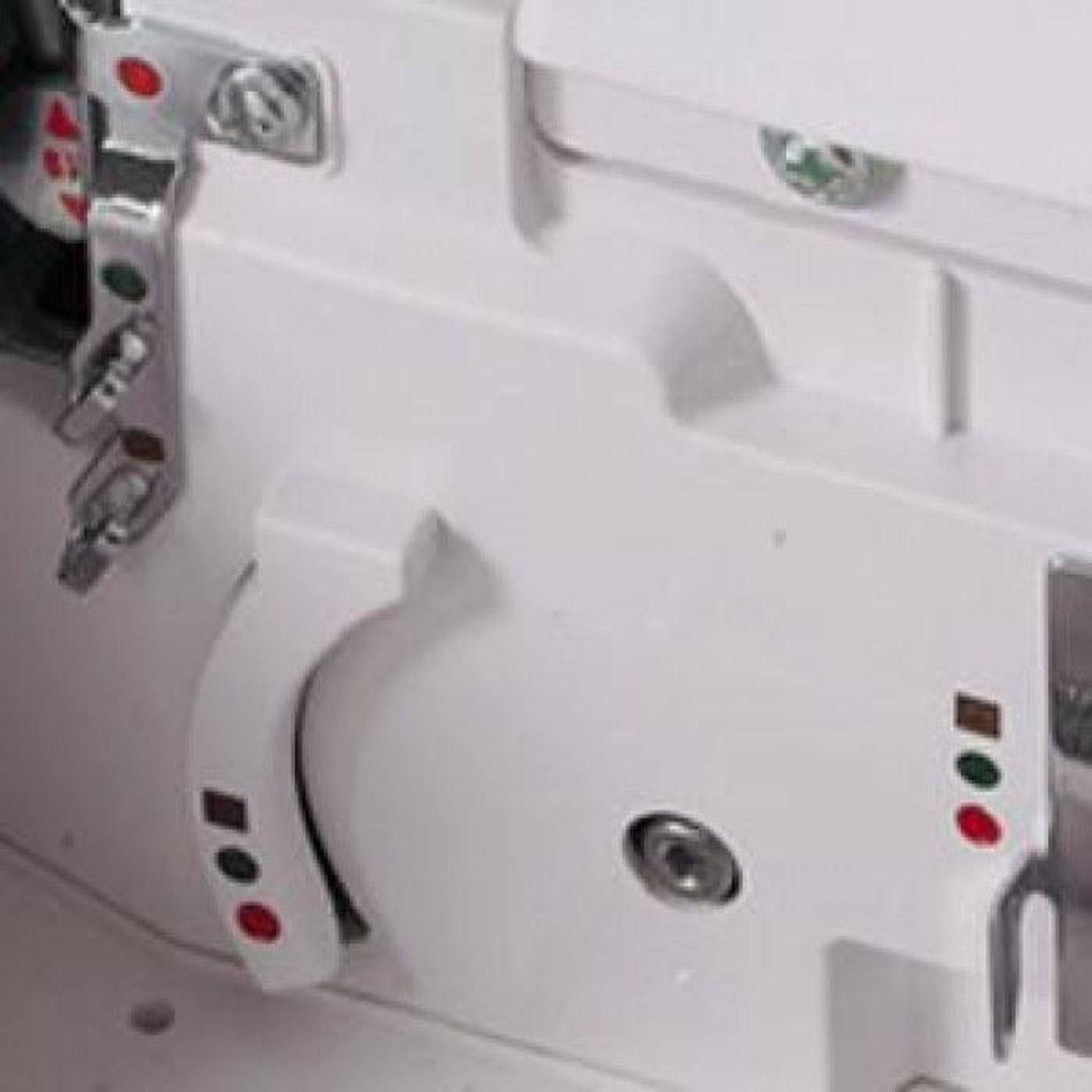Voir la diapositive 4 : Janome Surjeteuse janome 1200d professional