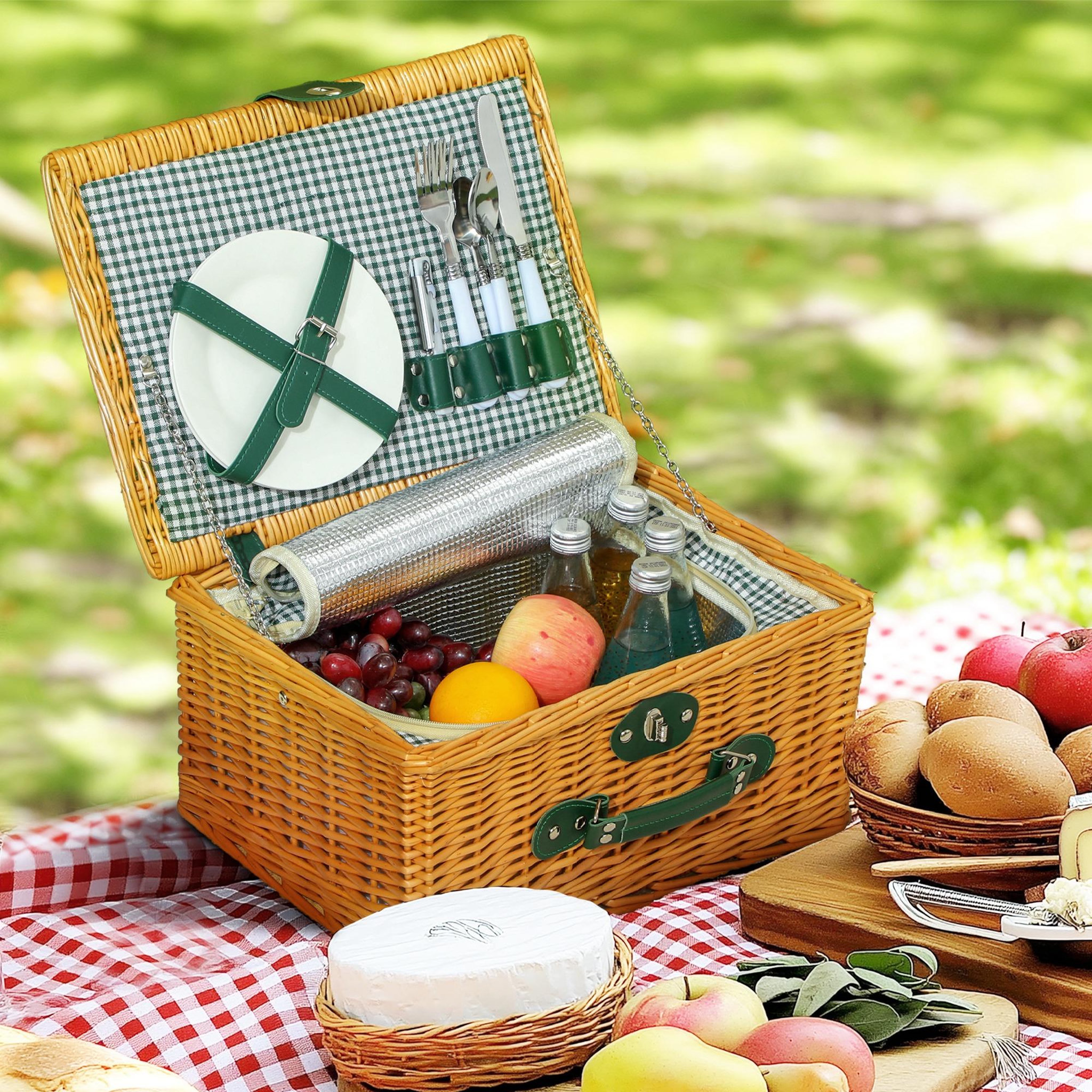 Voir la diapositive 2 : OUTSUNNY Panier de pique-nique en osier ensemble panier pique-nique 2 personnes avec compartiment isotherme et accessoires