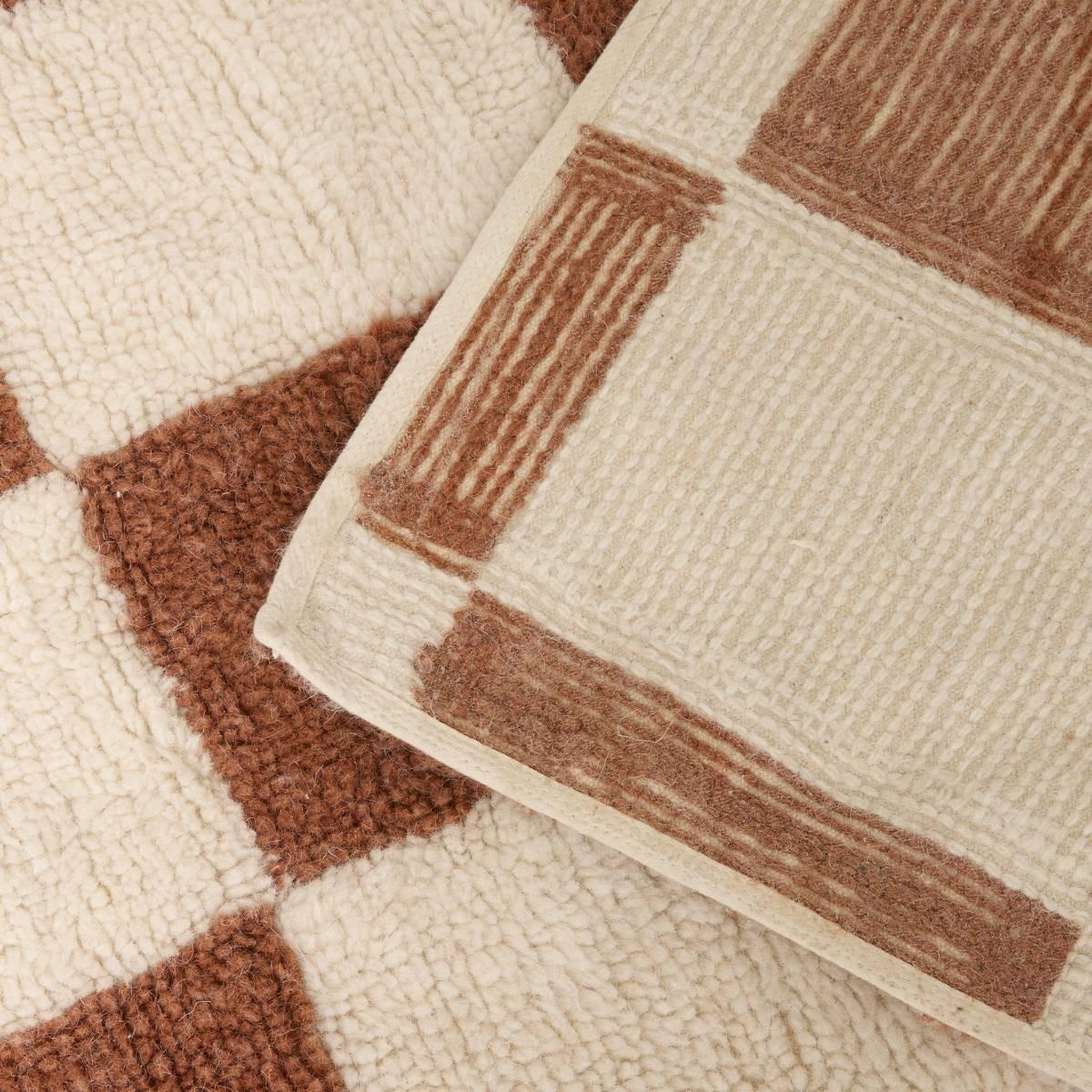 Voir la diapositive 2 : ATMOSPHERA Tapis Damier en Laine  Homy  160x230cm Marron