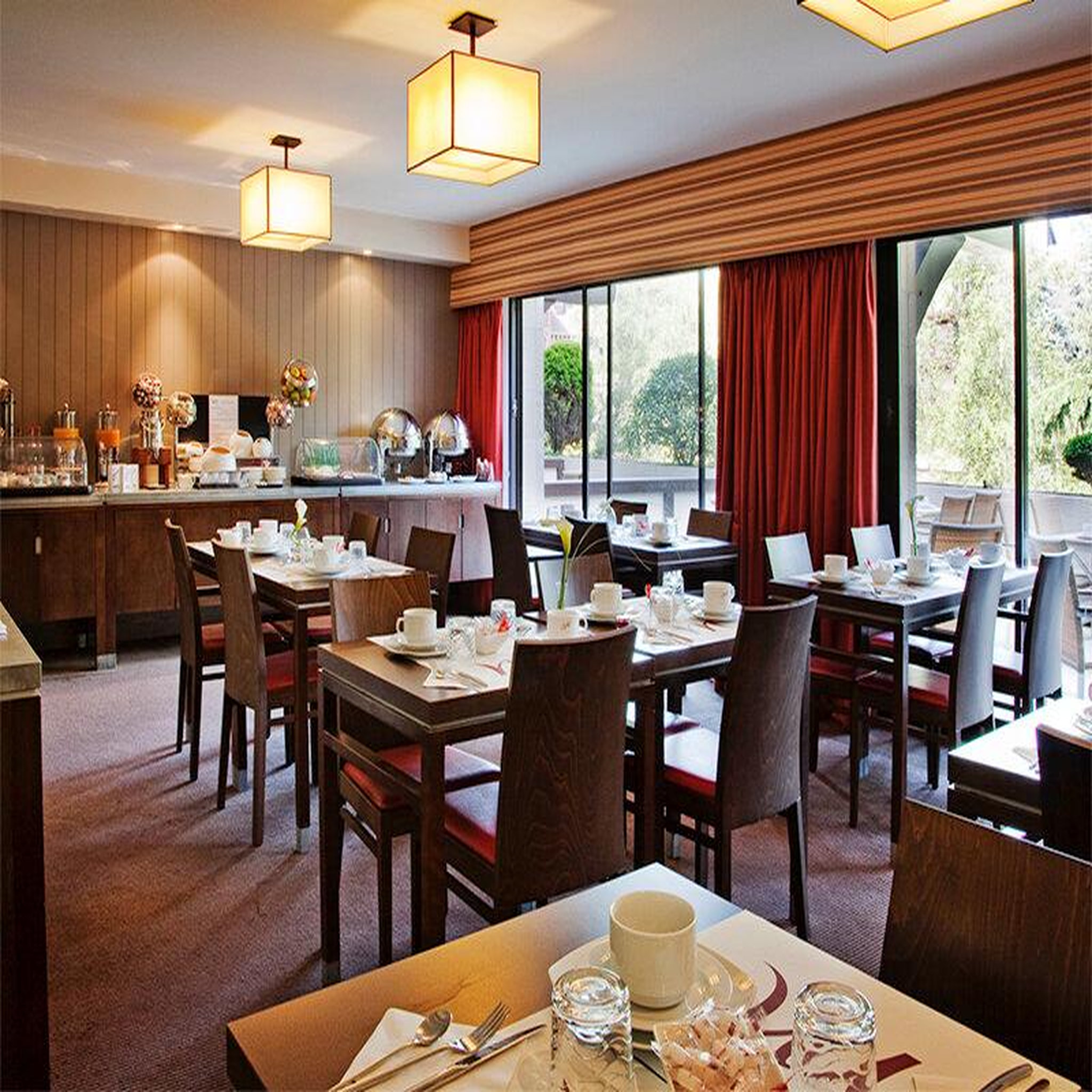 Voir la diapositive 4 : Smartbox Séjour de charme en normandie : 2 jours à deauville en hôtel mercure 4* en duo - coffret cadeau séjour