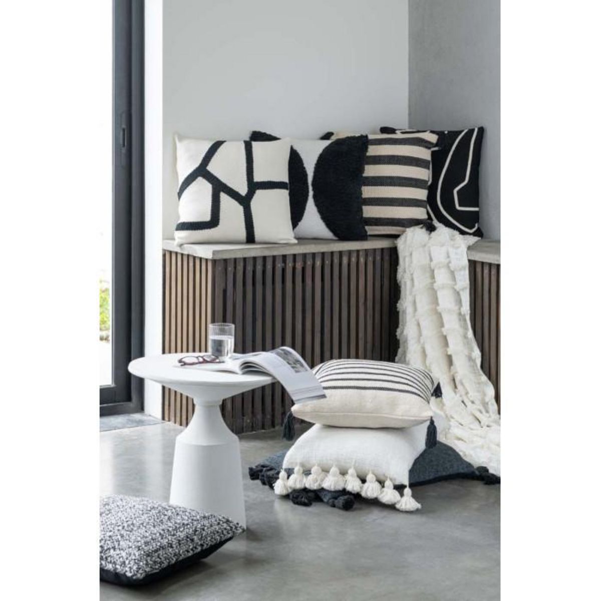 Paris Prix Coussin Déco  Miami  42x42cm Noir & Blanc