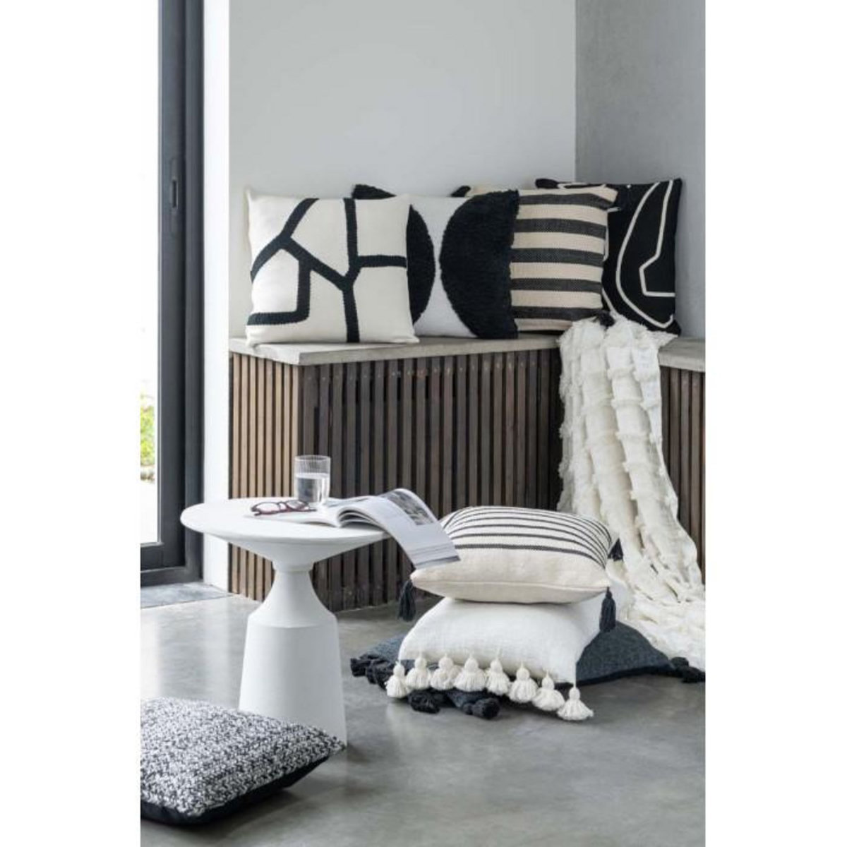 Paris Prix Coussin Déco  Miami  42x42cm Noir & Blanc