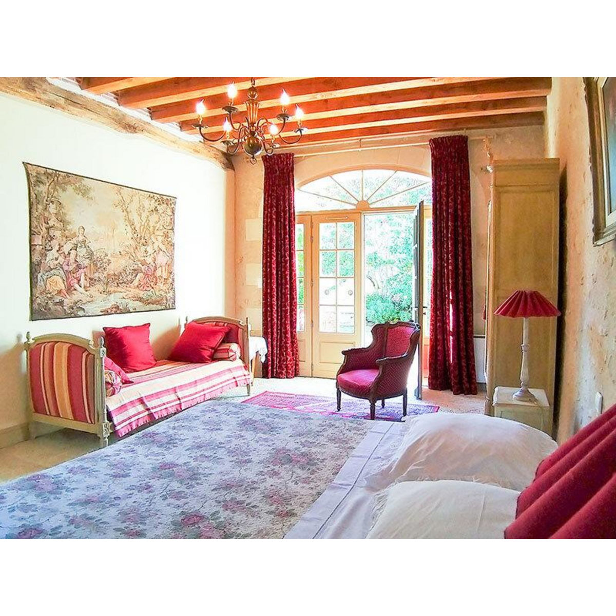 Smartbox 3 jours près de Tours avec modelage, visite de cave et dégustation de vins - Coffret Cadeau Séjour