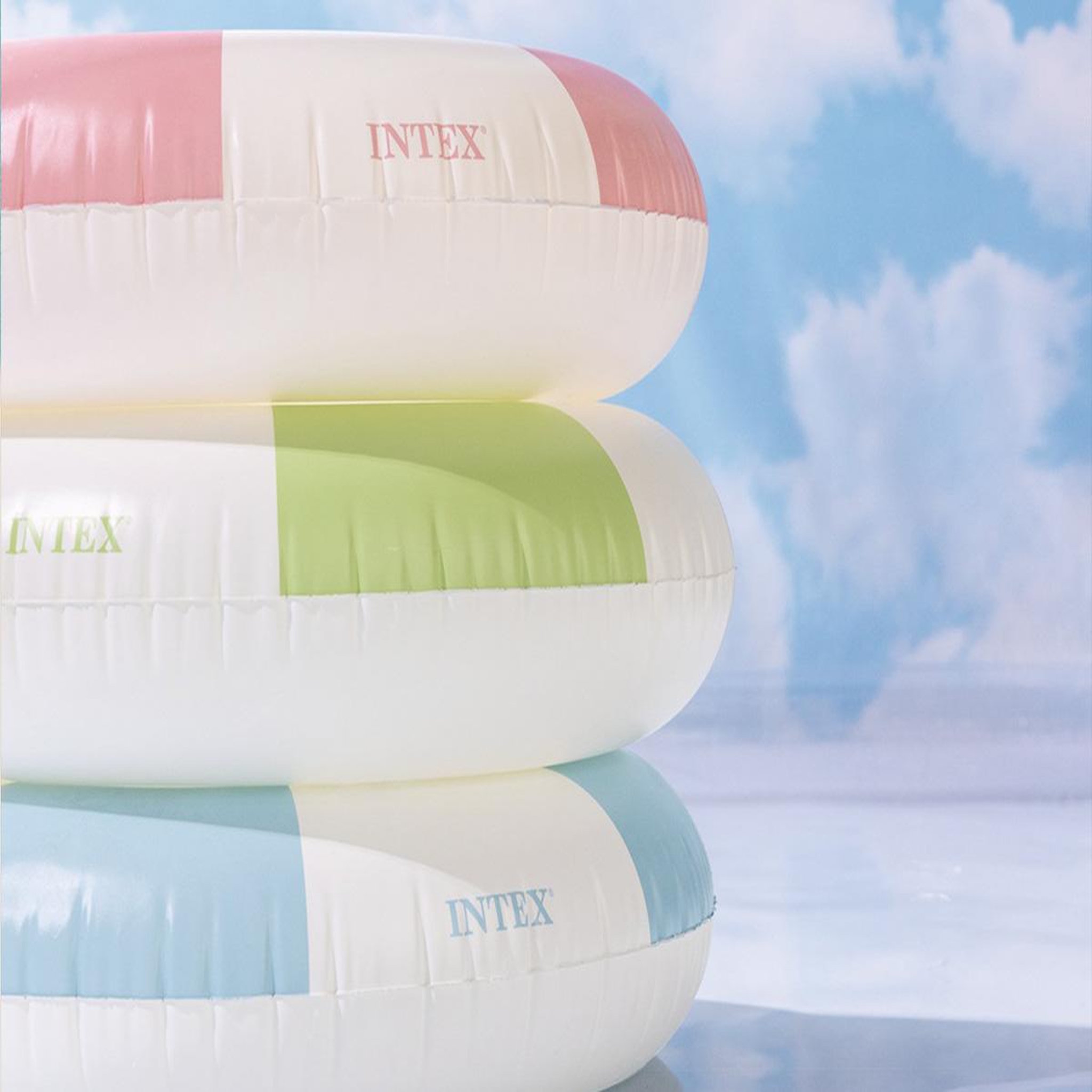 Voir la diapositive 6 : INTEX Bouée gonflable frenchy bleu - intex