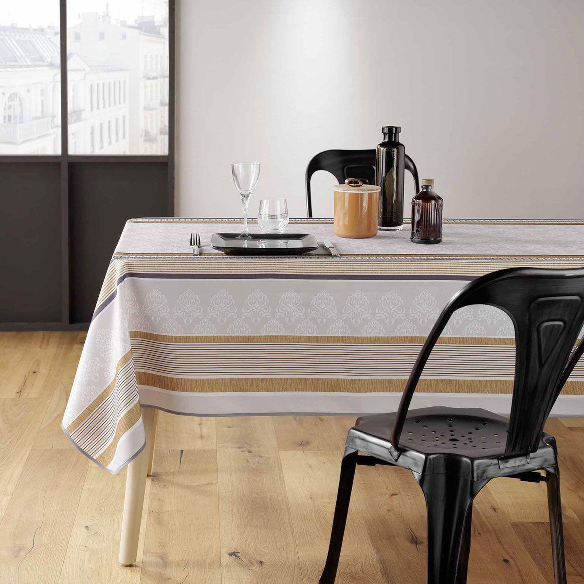 Voir la diapositive 3 : Douceur d'Intérieur Nappe imprimé  impérial  150x240cm multicolore