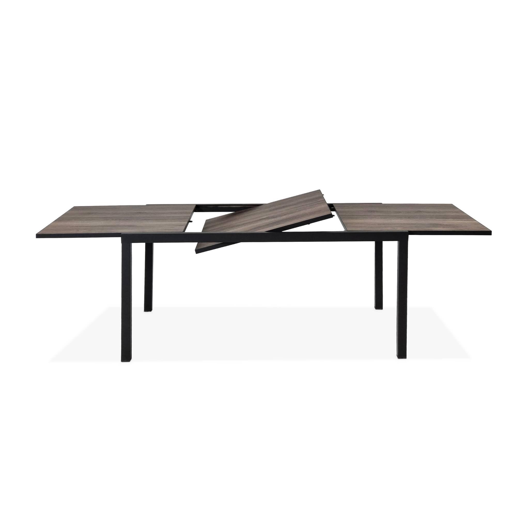 Voir la diapositive 2 : SWEEEK Table de jardin NASHVILLE extensible 160/240cm 8 places plateau effet bois foncé structure aluminium