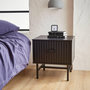 Voir la diapositive 2 : SWEEEK Table de chevet noire décor bois rainuré. un tiroir. L 48 x l 39 x H 50cm