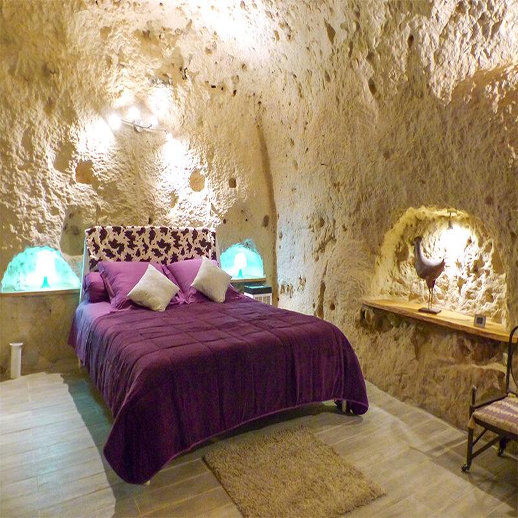 Voir la diapositive 2 : Smartbox 4 jours dans une cave troglodyte tout confort au nord de blois - coffret cadeau séjour