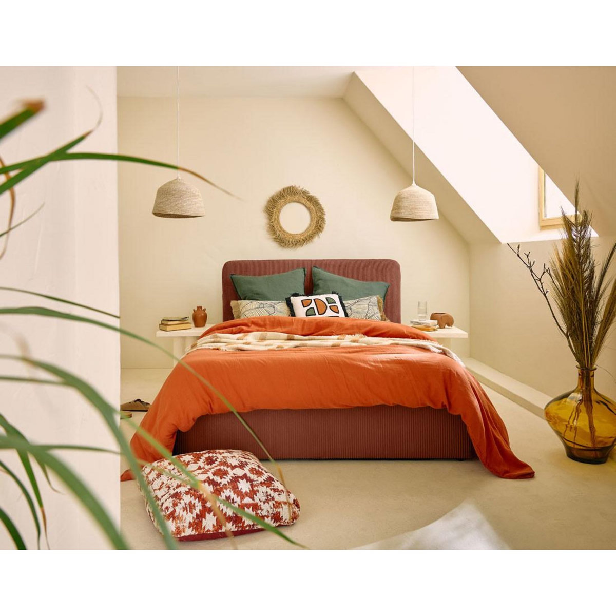 BEST MOBILIER Goyave - lit coffre - 160x200 - en velours côtelé - sommier inclus