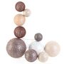 Voir la diapositive 1 : Paris Prix Guirlande Boules 10 Led  Multi Taille  192cm Marron