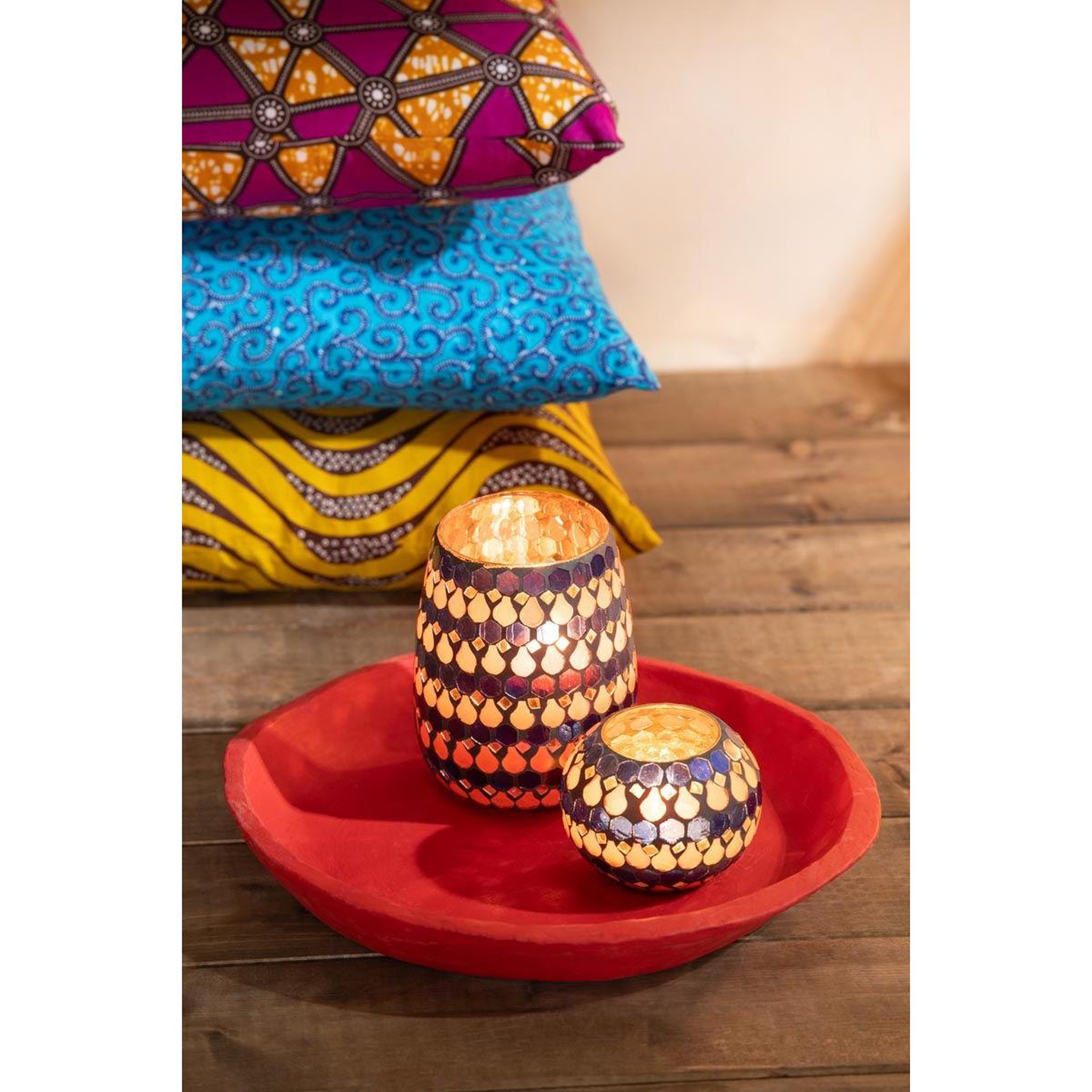 Voir la diapositive 6 : J-LINE Photophore Design Goutte  African Desire  16cm Orange & Bleu