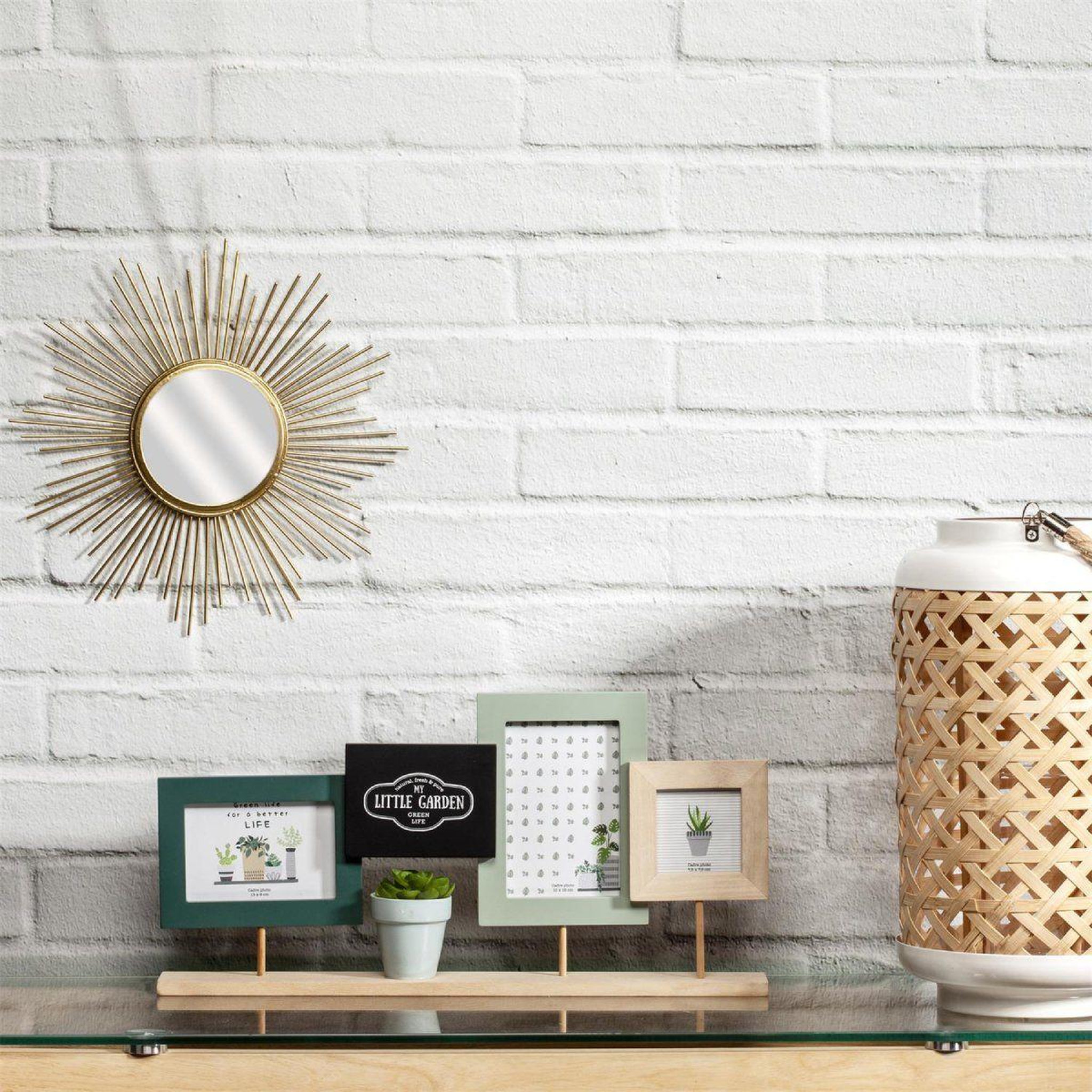 Voir la diapositive 3 : The Home Deco Factory Miroir Mural  Soleil  32cm Or