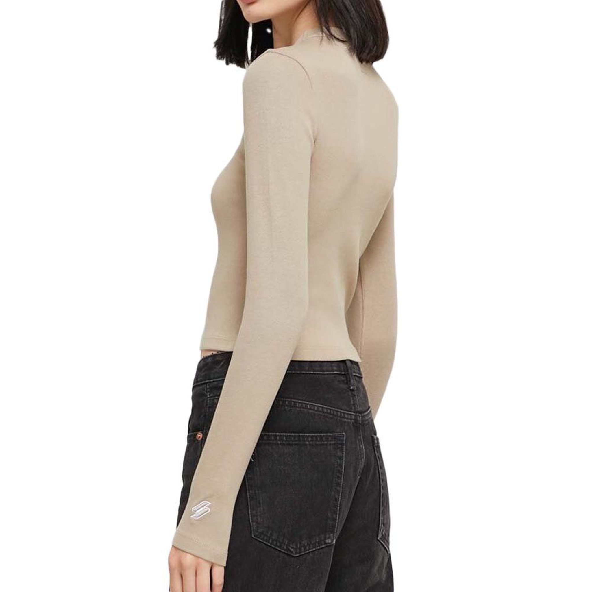 Voir la diapositive 2 : SUPERDRY T shirt  Femme Superdry Emb Fitted Top