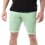 LA MAISON BLAGGIO Short  Homme La Maison Blaggio Varen. Coloris disponibles : Vert