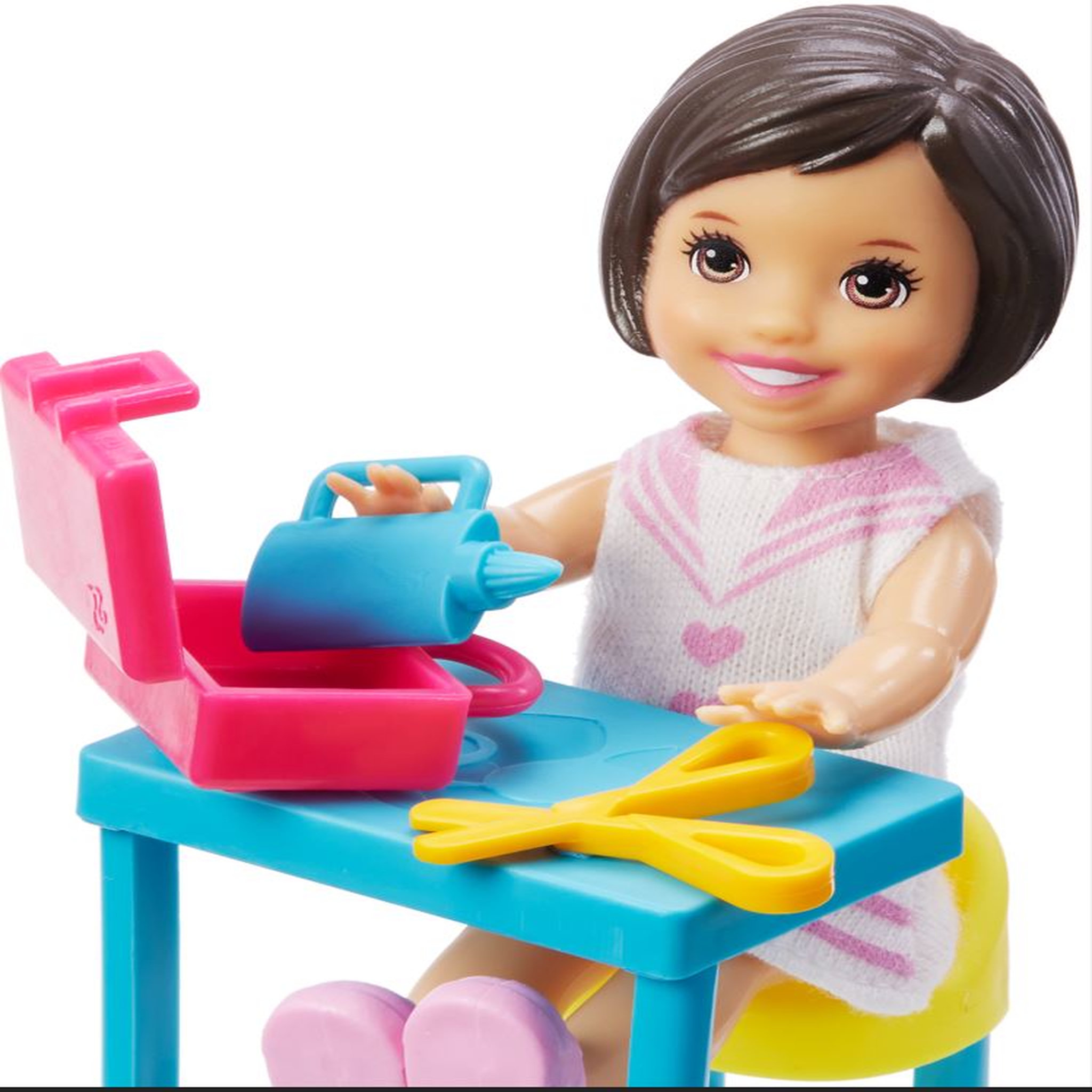 Voir la diapositive 3 : MATTEL Barbie maîtresse d'école et sa classe