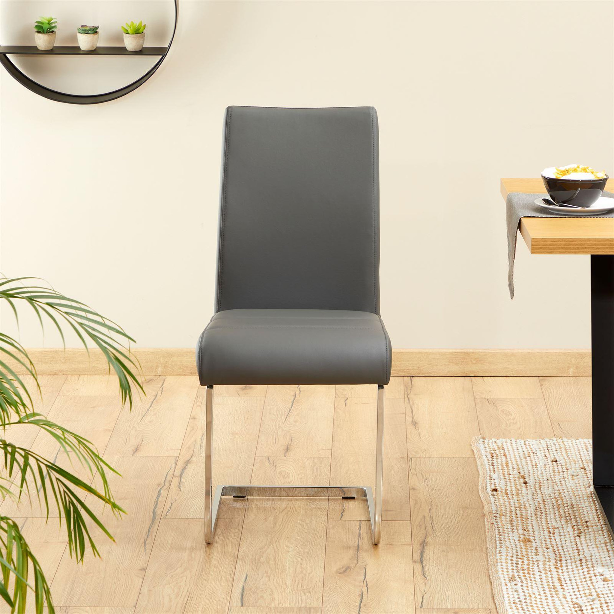 Voir la diapositive 3 : IDIMEX Lot de 4 chaises LETICIA, en synthétique