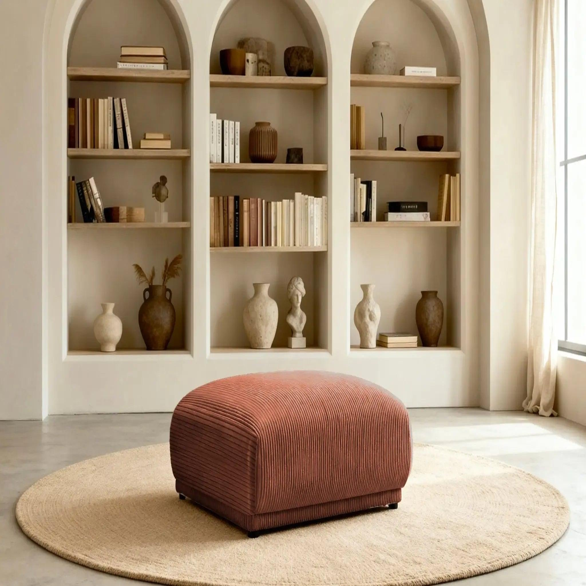 Voir la diapositive 2 : CASANOVA PARIS Rosalie - pouf velours cotelé