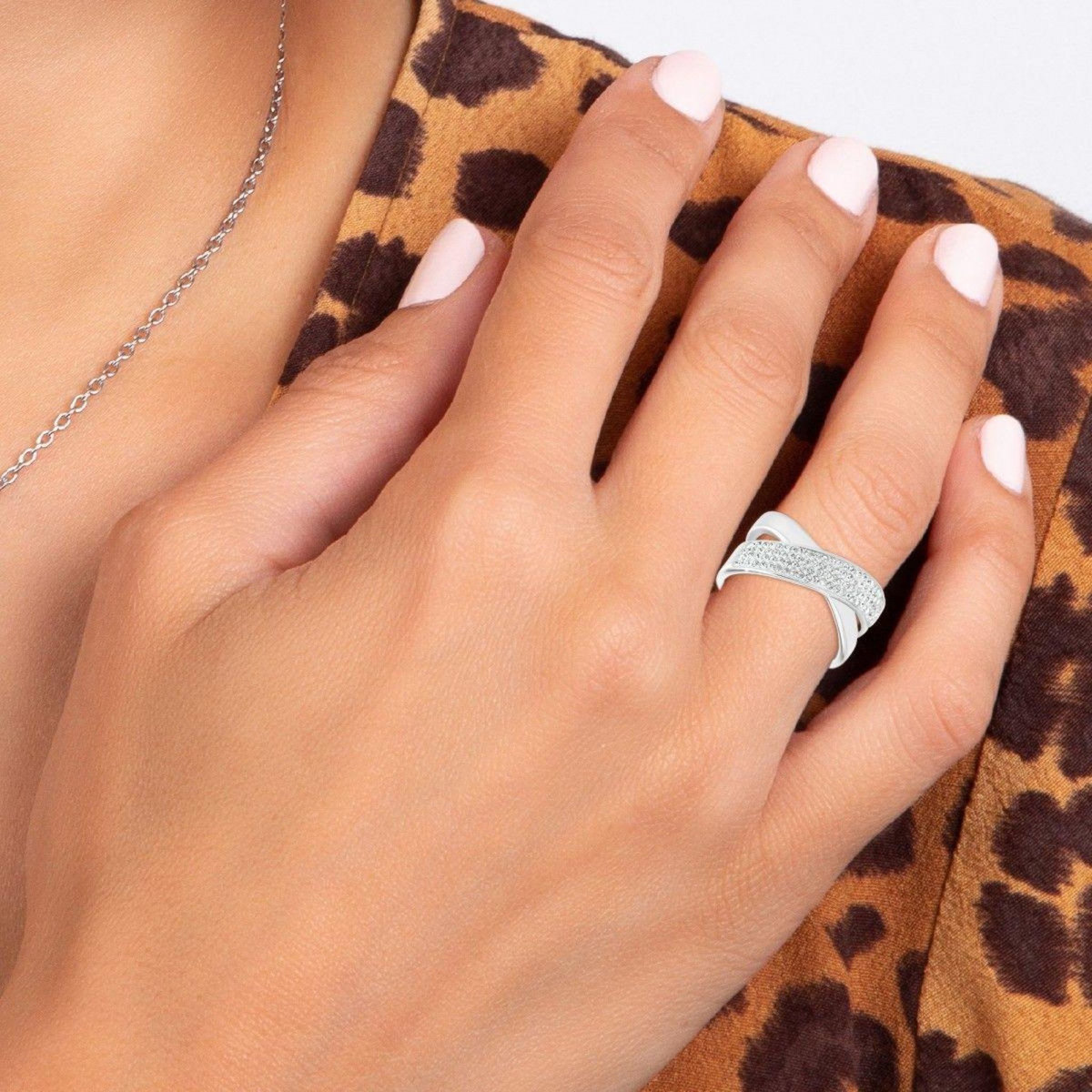 SC CRYSTAL Bague taille 54 SC Crystal ornée de Cristaux scintillants