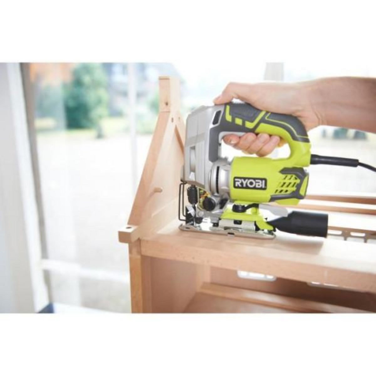 Ryobi RYOBI - Scie sauteuse 600 W - 500-3 100 cp/min - 85 mm bois + coffret, buse d'aspiration, 5 lames & clé hexagonale - RJS850-KA5