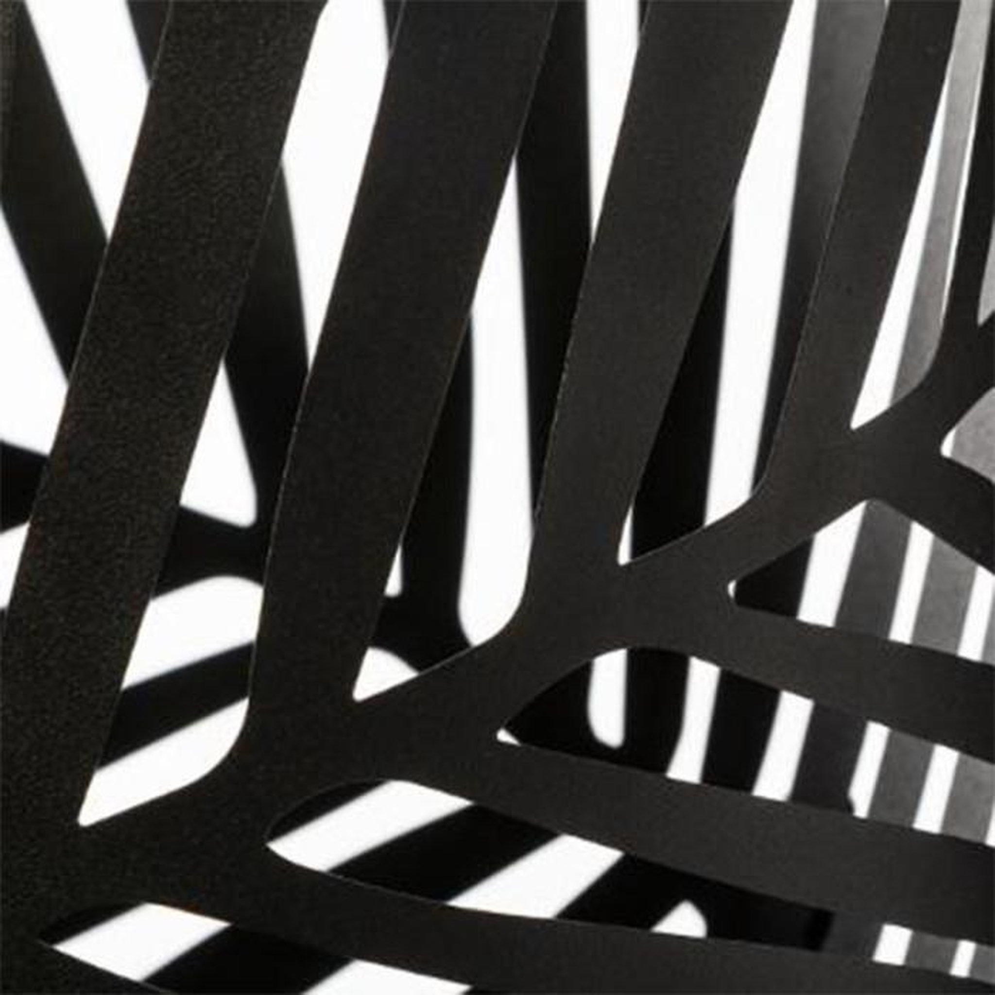 Voir la diapositive 4 : ATMOSPHERA Lot de 2 cache-pots en métal  leaf  54cm noir