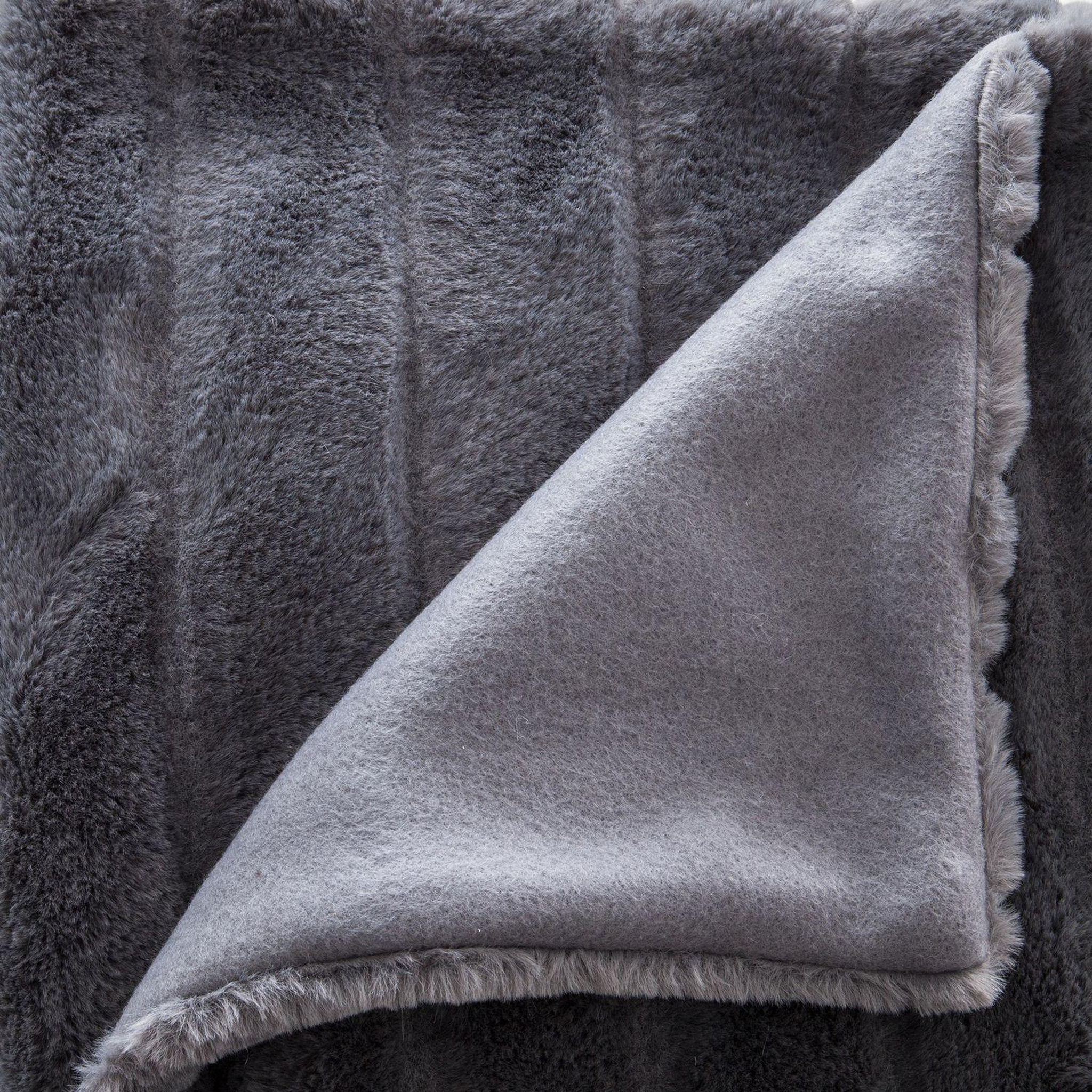 Voir la diapositive 2 : ATMOSPHERA Plaid design imitiation fourrure manoir - l. 120 x l. 160 cm - gris foncé
