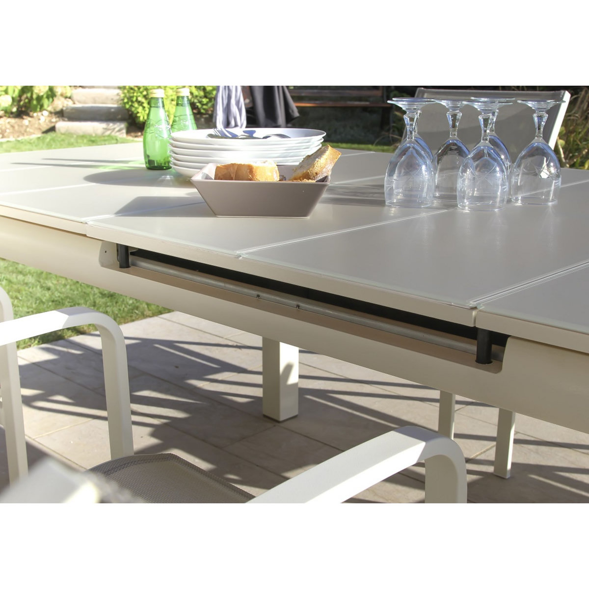 JARDILINE Table de jardin extensible - 8/10 places - Aluminium/Verre - Ivoire