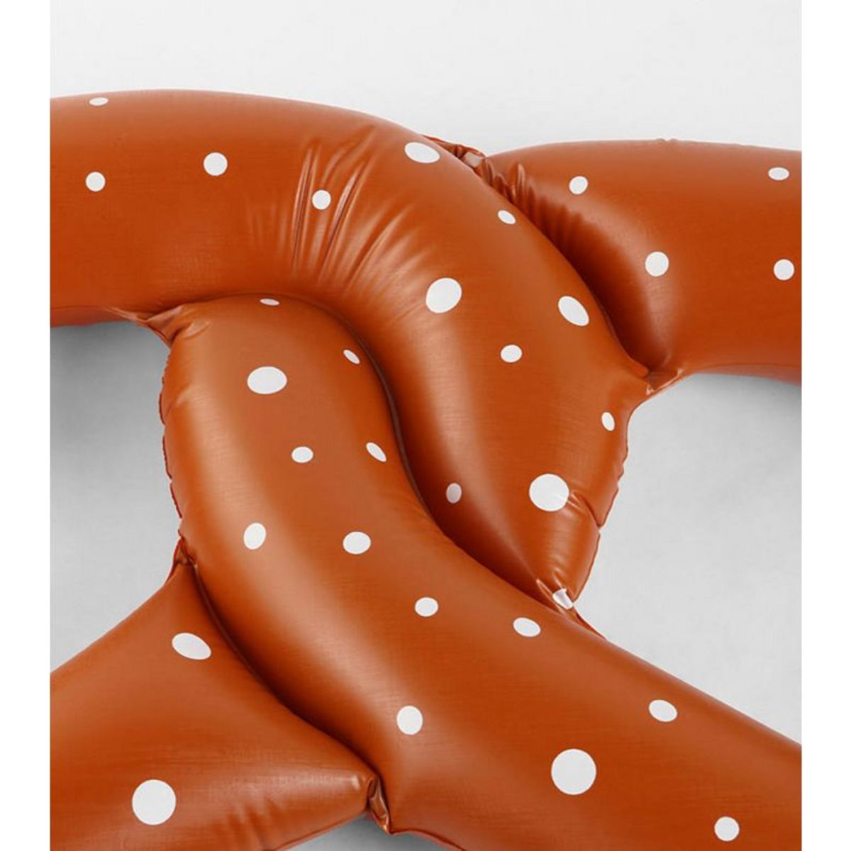 Matelas gonflable Bretzel - dimensions 150 x 110 cm