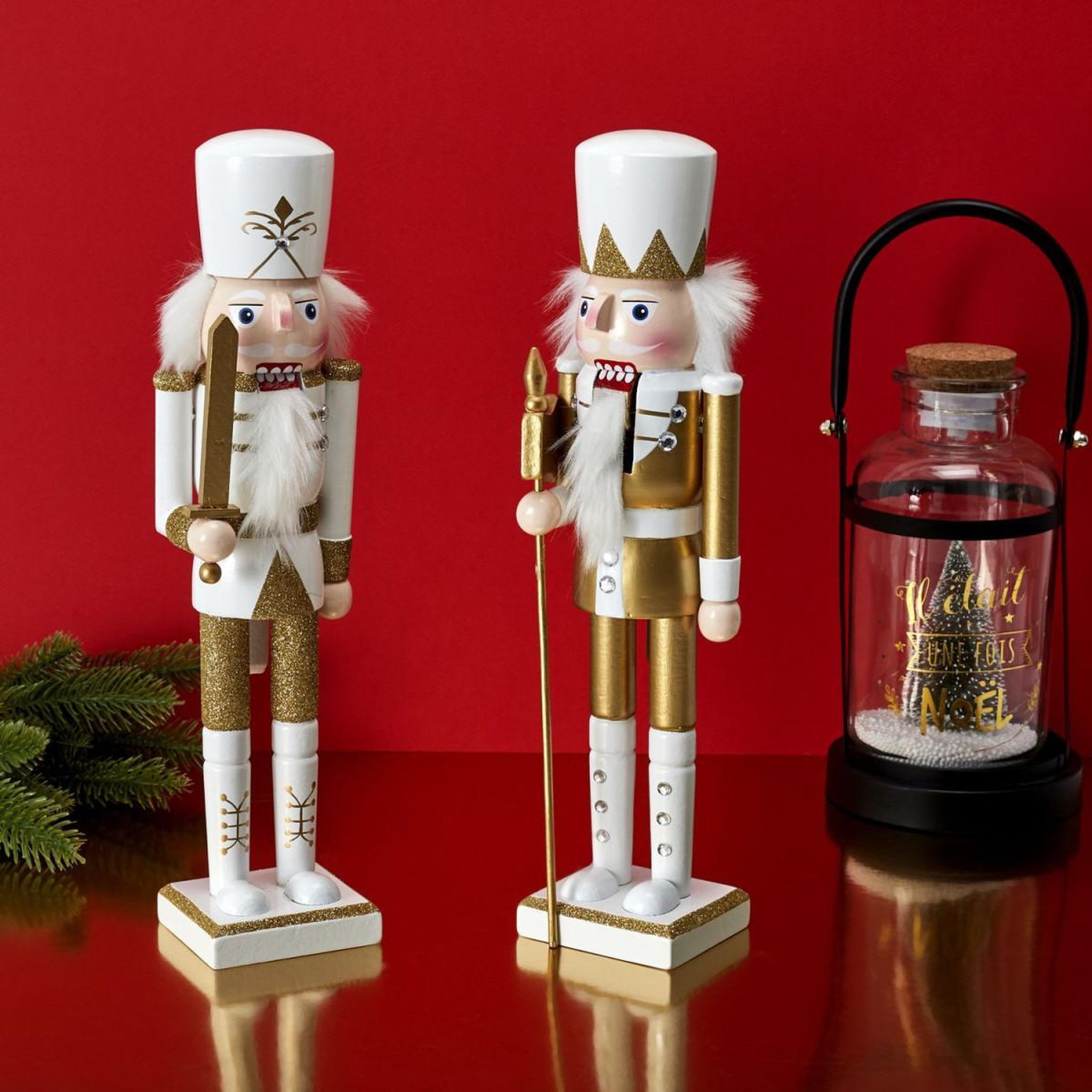Voir la diapositive 5 : The Home Deco Factory Lot de 2 casse-noisettes  noël  blanc & doré
