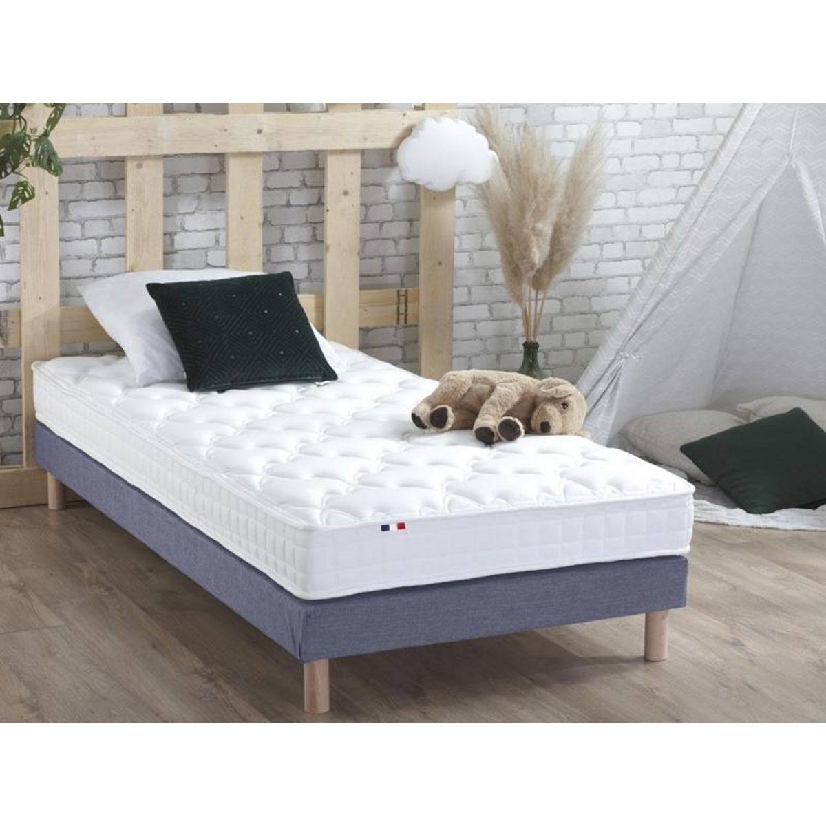 Matelas mousse accueil mémoire de forme 90x190 cm LOUISE 