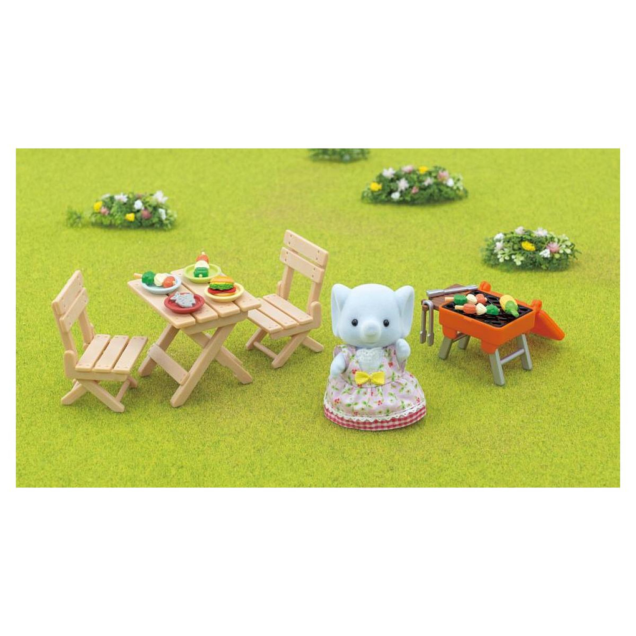 Voir la diapositive 4 : Sylvanian Families 5640  La fille éléphant et son set de pique-nique