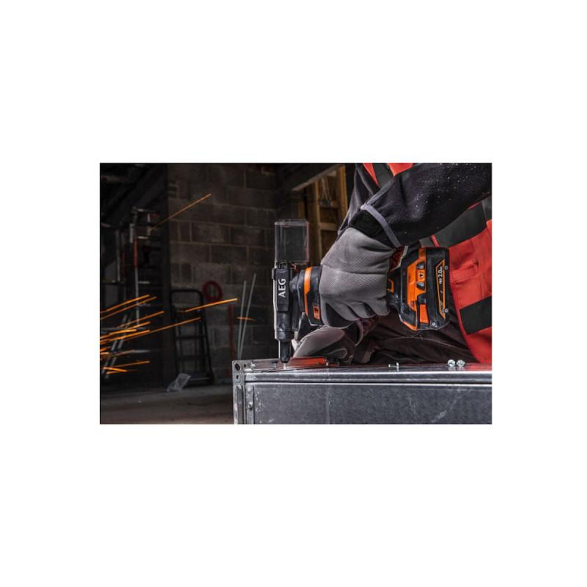 AEG Riveteuse AEG - BNZ18-0 - 18V - sans batterie ni chargeur