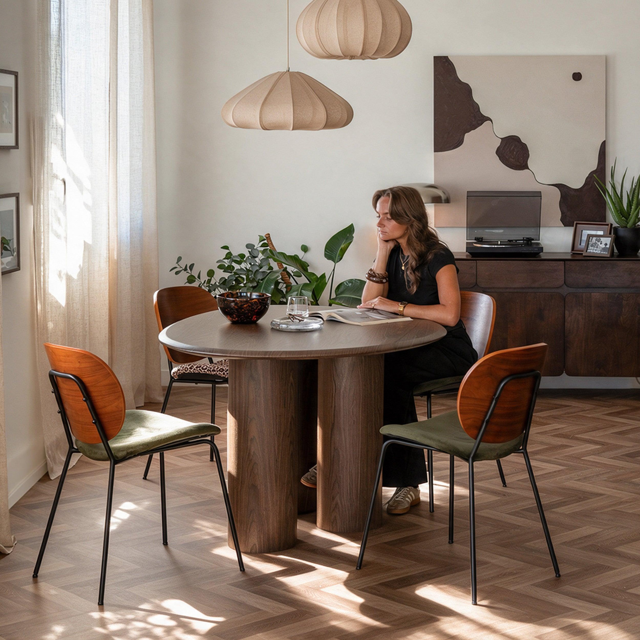 Voir la diapositive 5 : MAISON PAVANE Table organique en placage noyer, 6 personnes-Aya