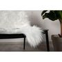 Voir la diapositive 4 : Paris Prix Tapis Imitation Fourrure  Katy  60x90cm Blanc