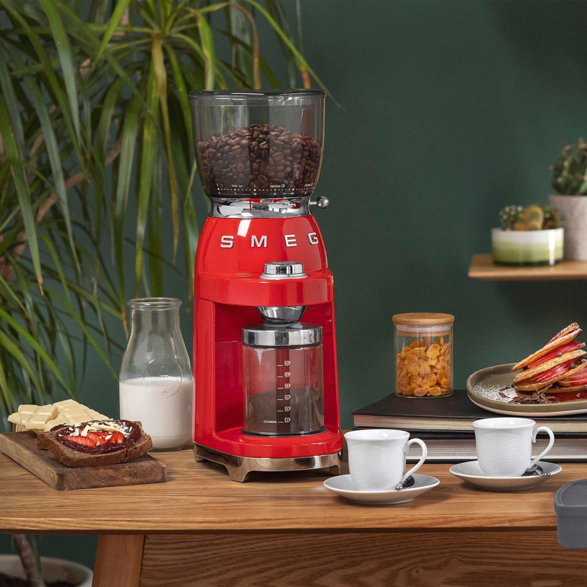 Voir la diapositive 5 : SMEG Moulin à café cgf11rdeu rouge années 50