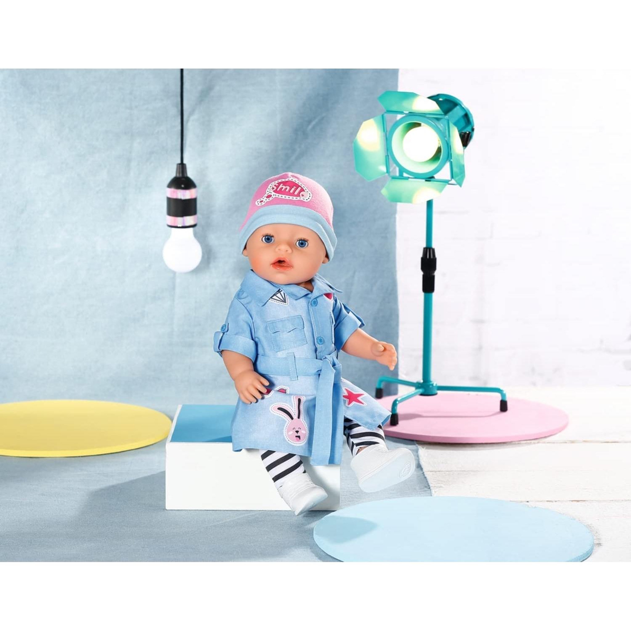 Voir la diapositive 4 : Zapf Creation Baby born Deluxe Robe en Jean pour poupée de 43 cm