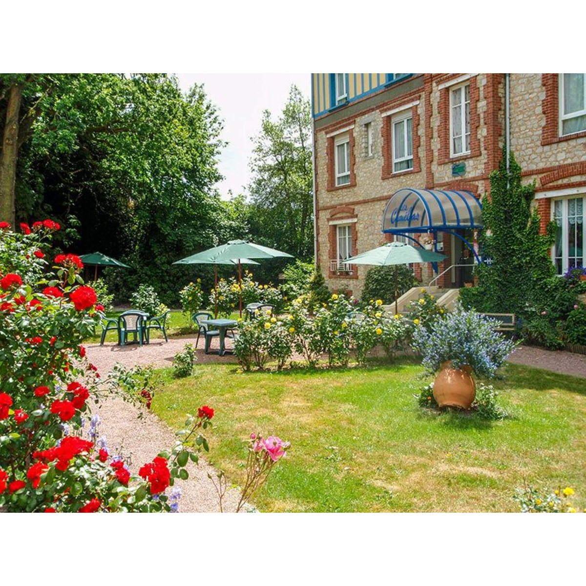 Smartbox Séjour de 3 jours en hôtel avec dîner près d'Alençon - Coffret Cadeau Séjour