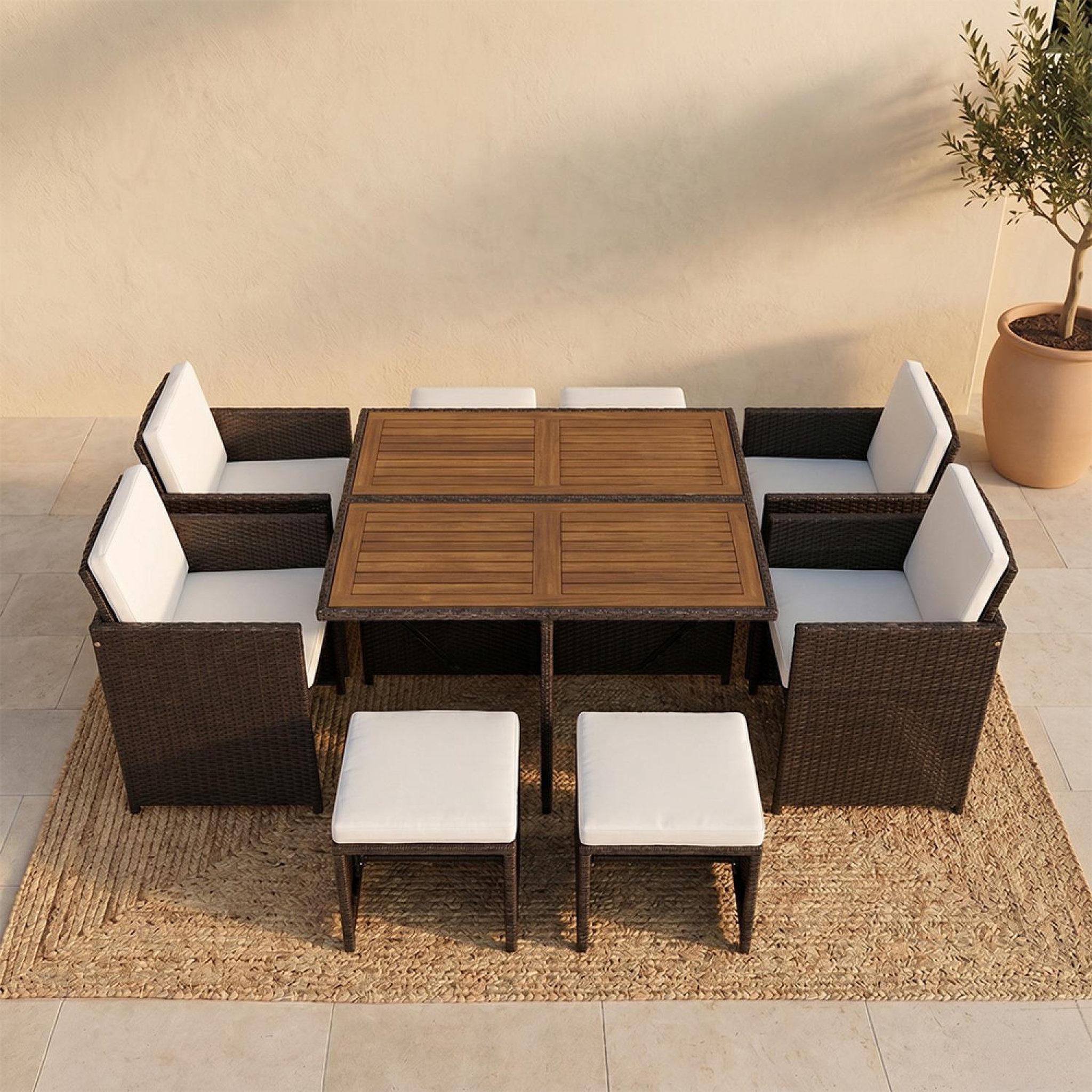 Voir la diapositive 2 : CONCEPT USINE Salon de jardin 8 pl en résine marron et coussins beige + housse TOLEDO