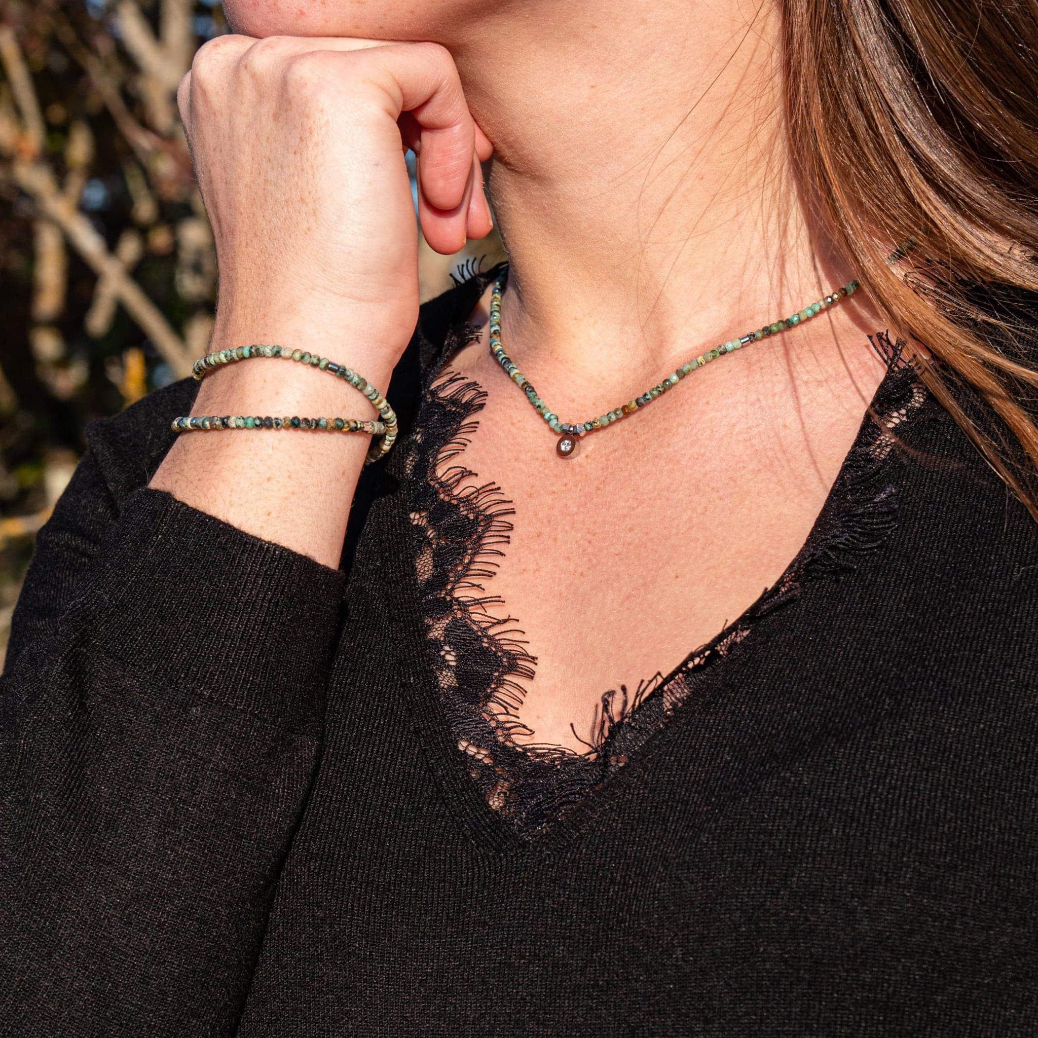 Voir la diapositive 3 : SLOYA Collier Lumia en pierres Turquoise