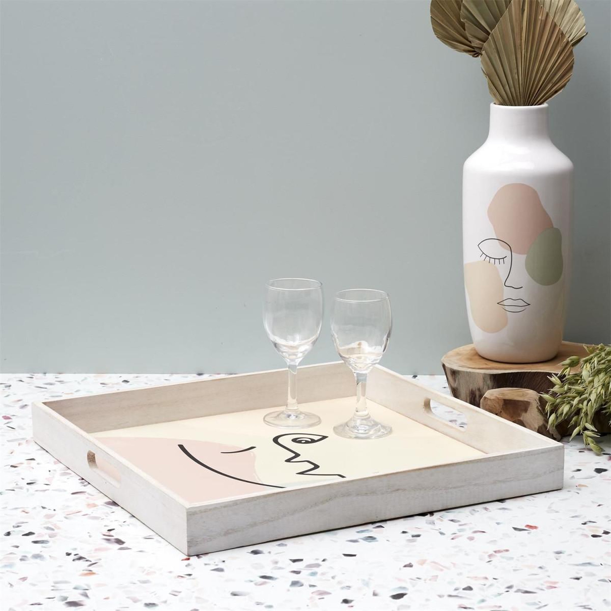 Voir la diapositive 4 : The Home Deco Factory Plateau de service en bois  arty  40cm beige
