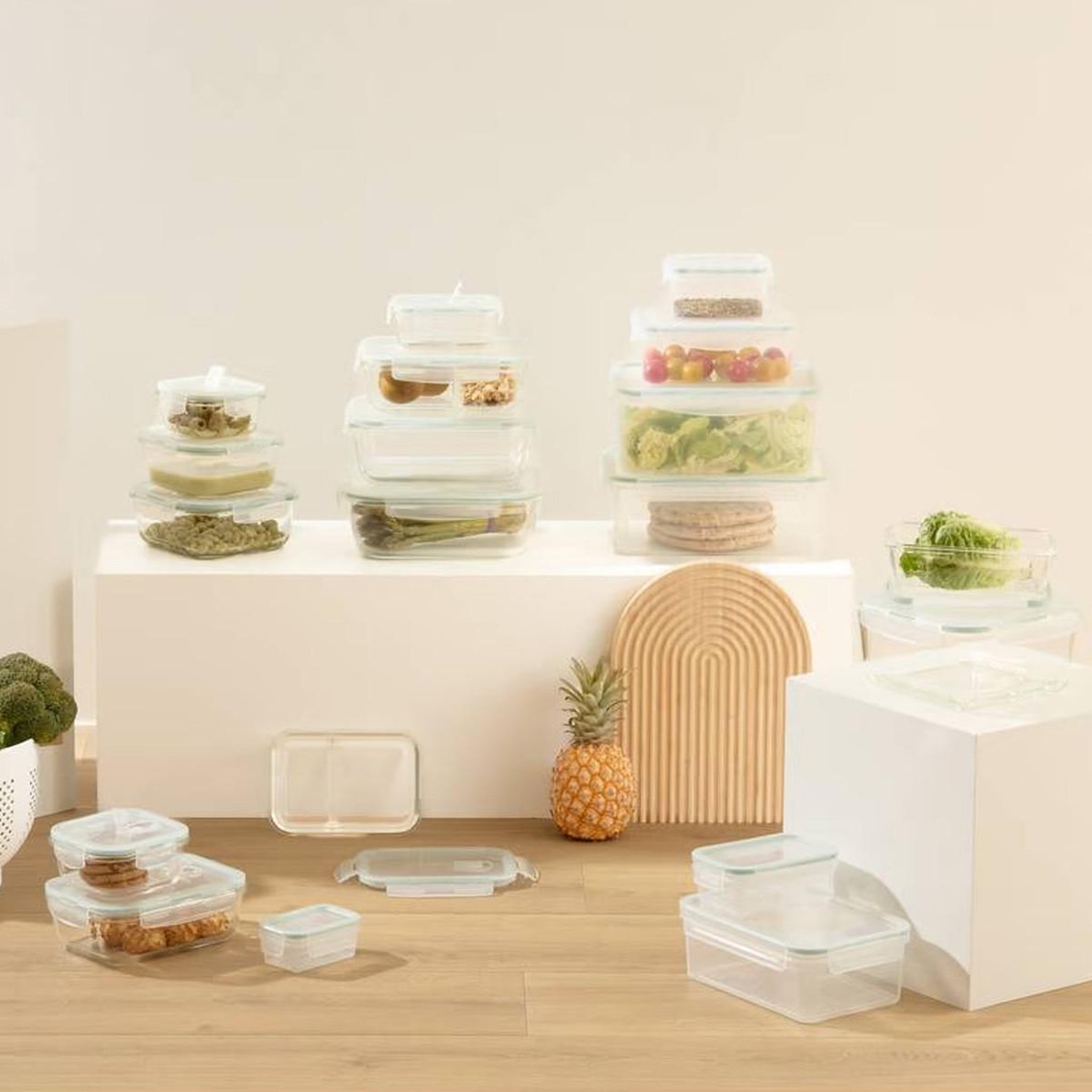 Voir la diapositive 3 : FIVE Boîte de conservation  clipeat  2,16l transparent