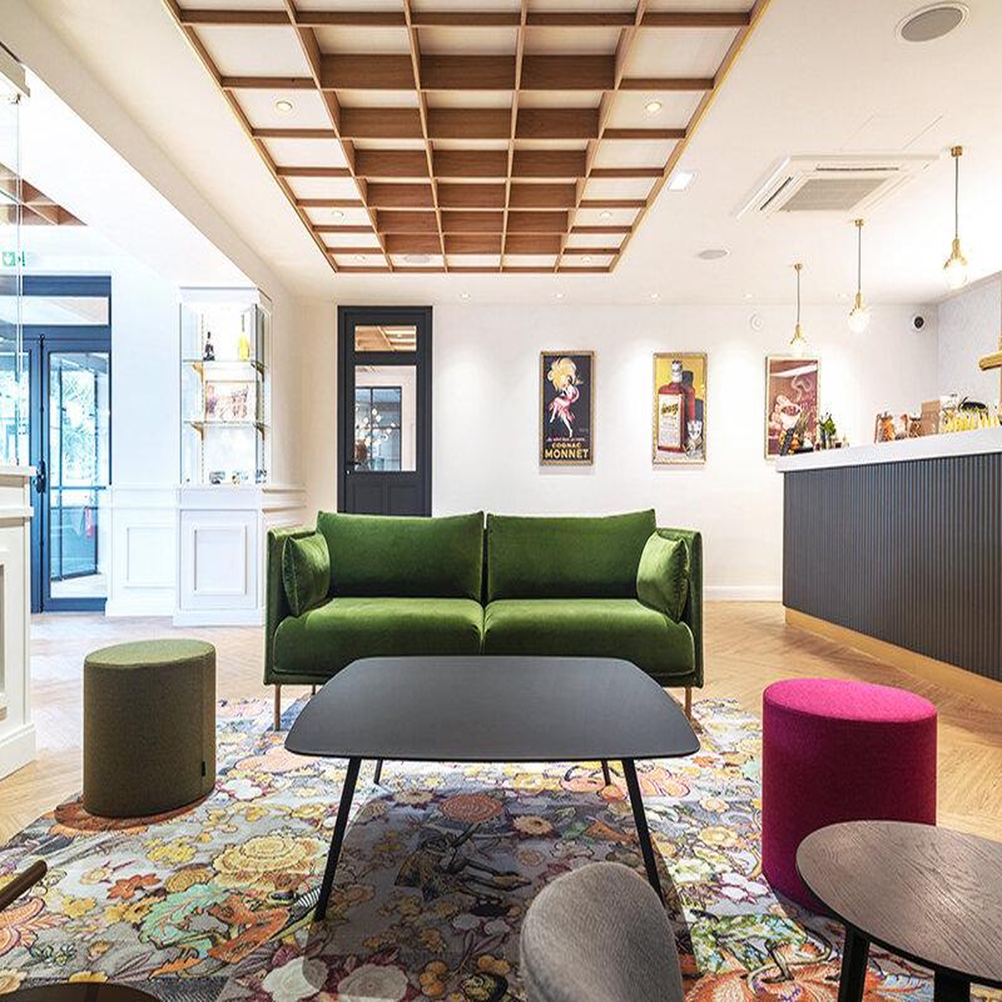 Voir la diapositive 5 : Smartbox 3 jours de charme en famille près de saint-malo dans un hôtel 4* avec piscine - coffret cadeau séjour