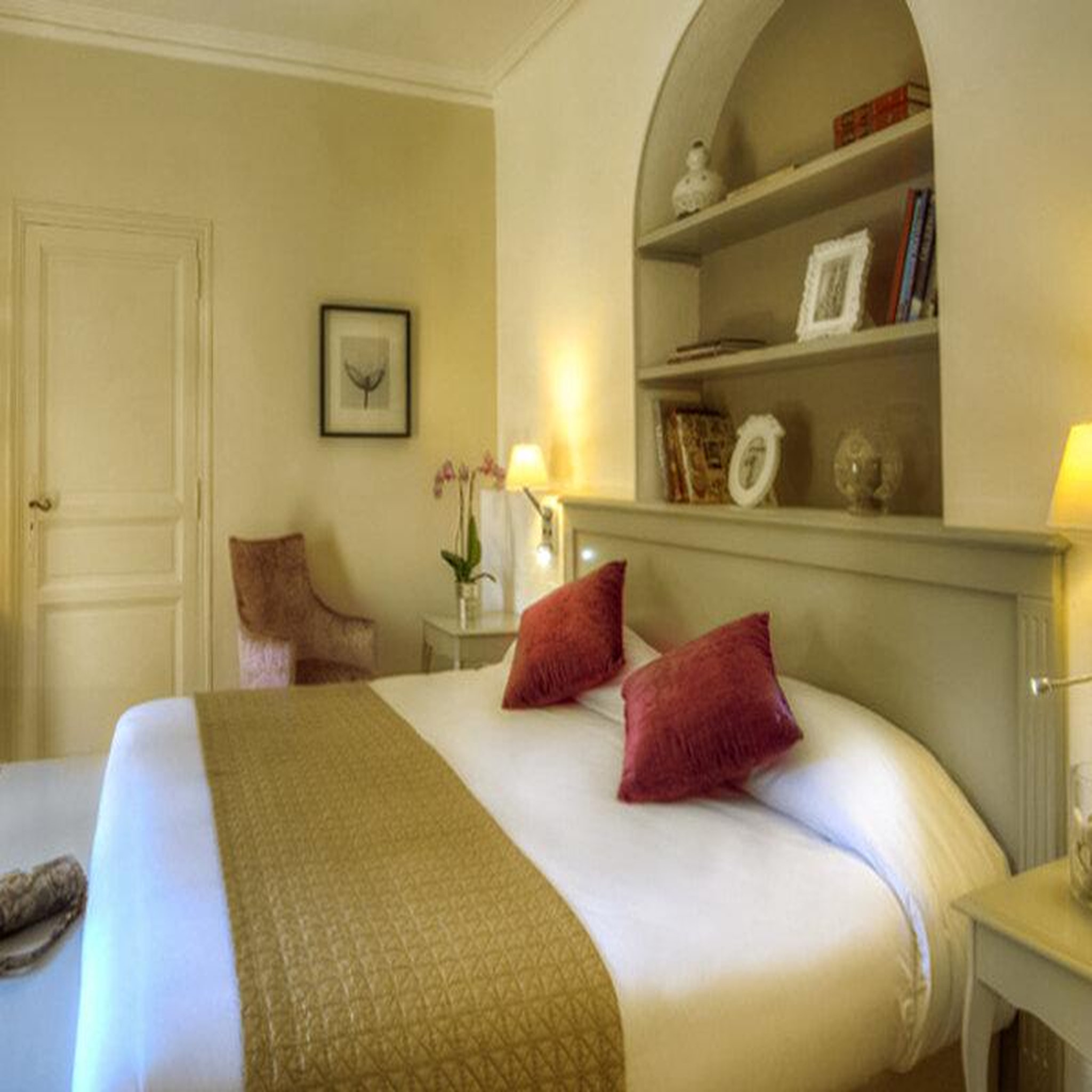 Voir la diapositive 2 : Smartbox Séjour romantique à cannes : 2 jours en hôtel 4* avec accès à l'espace bien-être - coffret cadeau séjour
