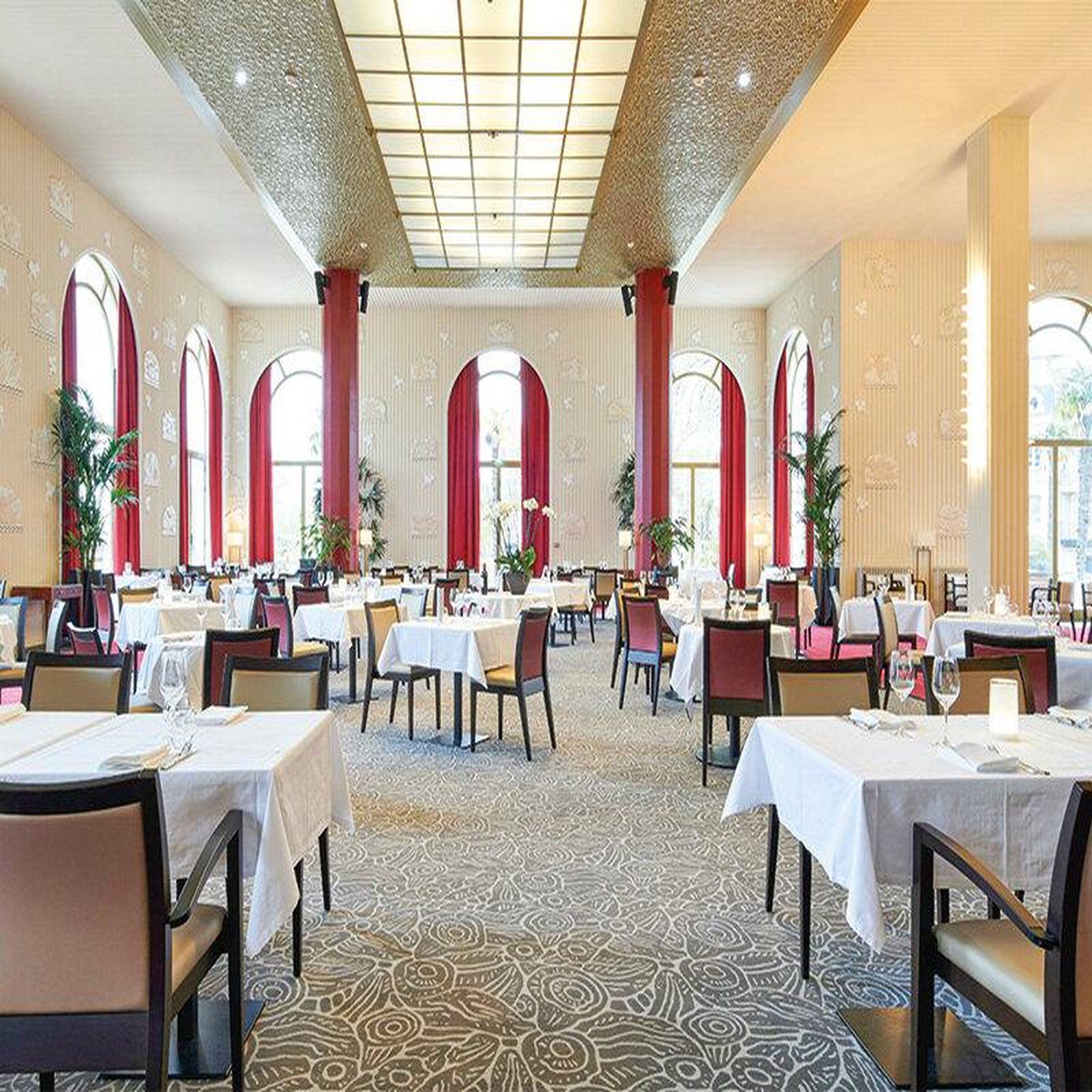 Voir la diapositive 4 : Smartbox 2 jours de luxe avec accès à l'espace détente et dîner 5 plats en hôtel 4* à dax - coffret cadeau séjour