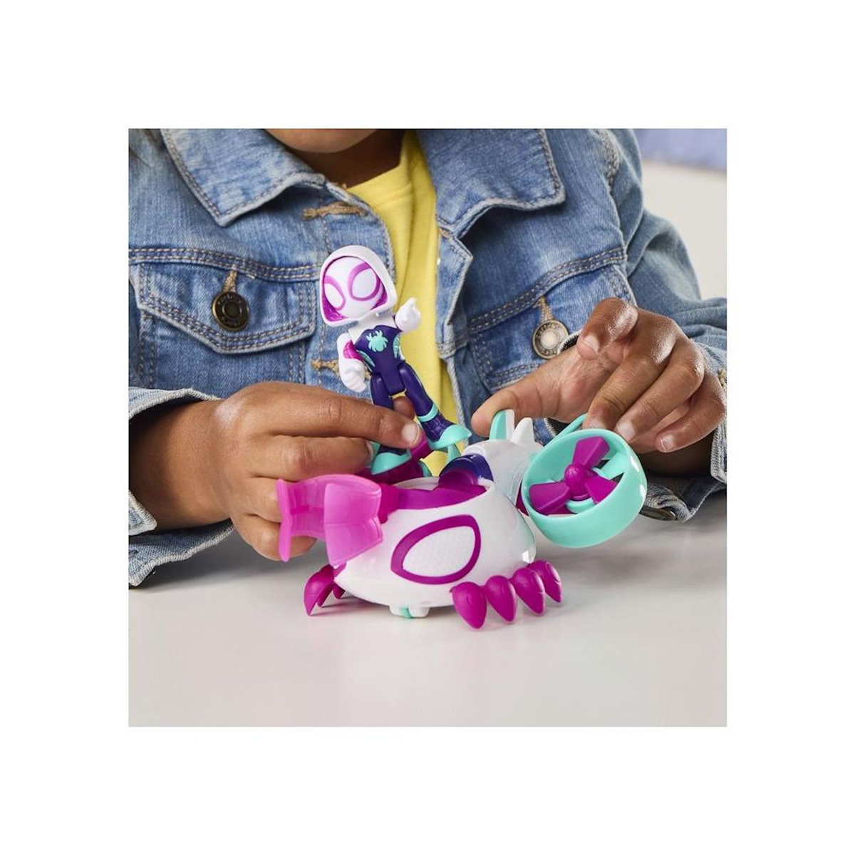HASBRO Véhicule Hélico de Ghost-Spider avec figurine de 7,5 cm et accessoire, jouets pour enfants, des 3 ans, Spidey et ses Amis Ex