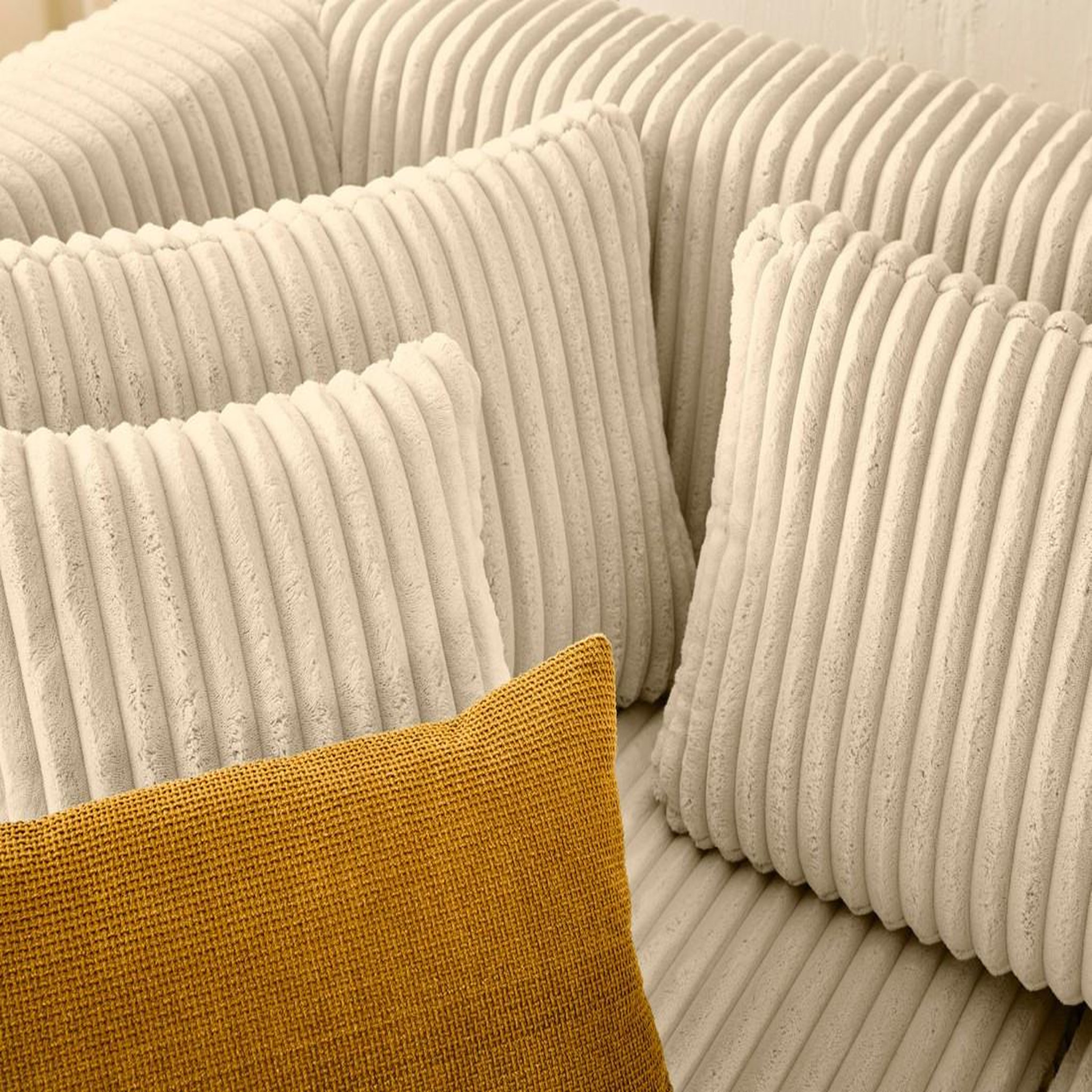 Voir la diapositive 4 : LISA DESIGN Victoire - canapé modulable d'angle gauche 4 places en velours côtelé grosses côtes