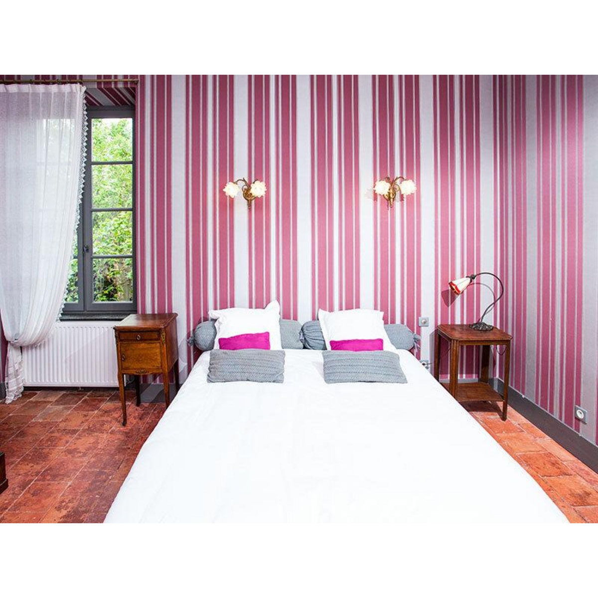 Smartbox Séjour en famille : 3 jours en suite dans un hôtel près de Carcassonne - Coffret Cadeau Séjour