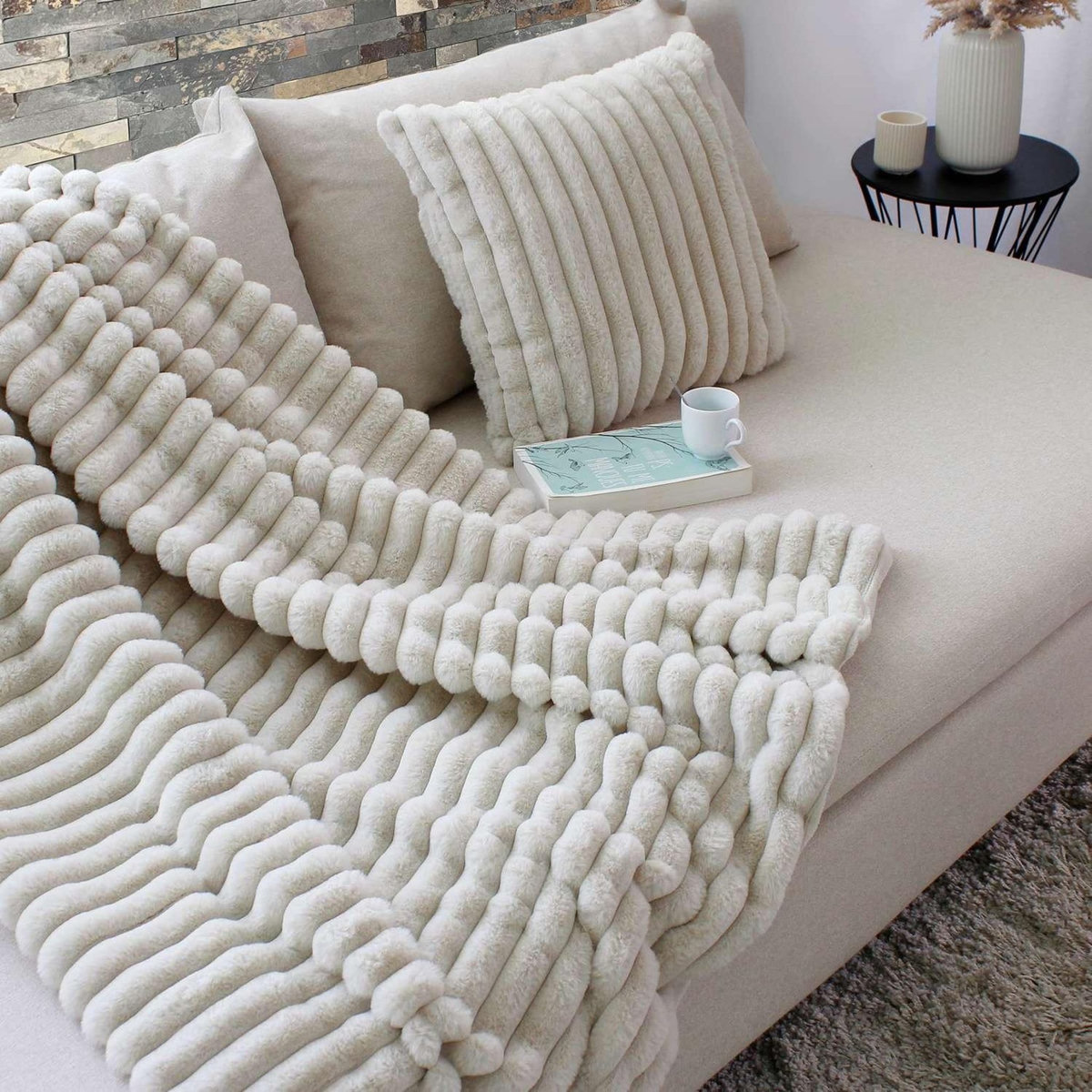 TOILINUX Plaid SELA imitiation fourrure et flanelle