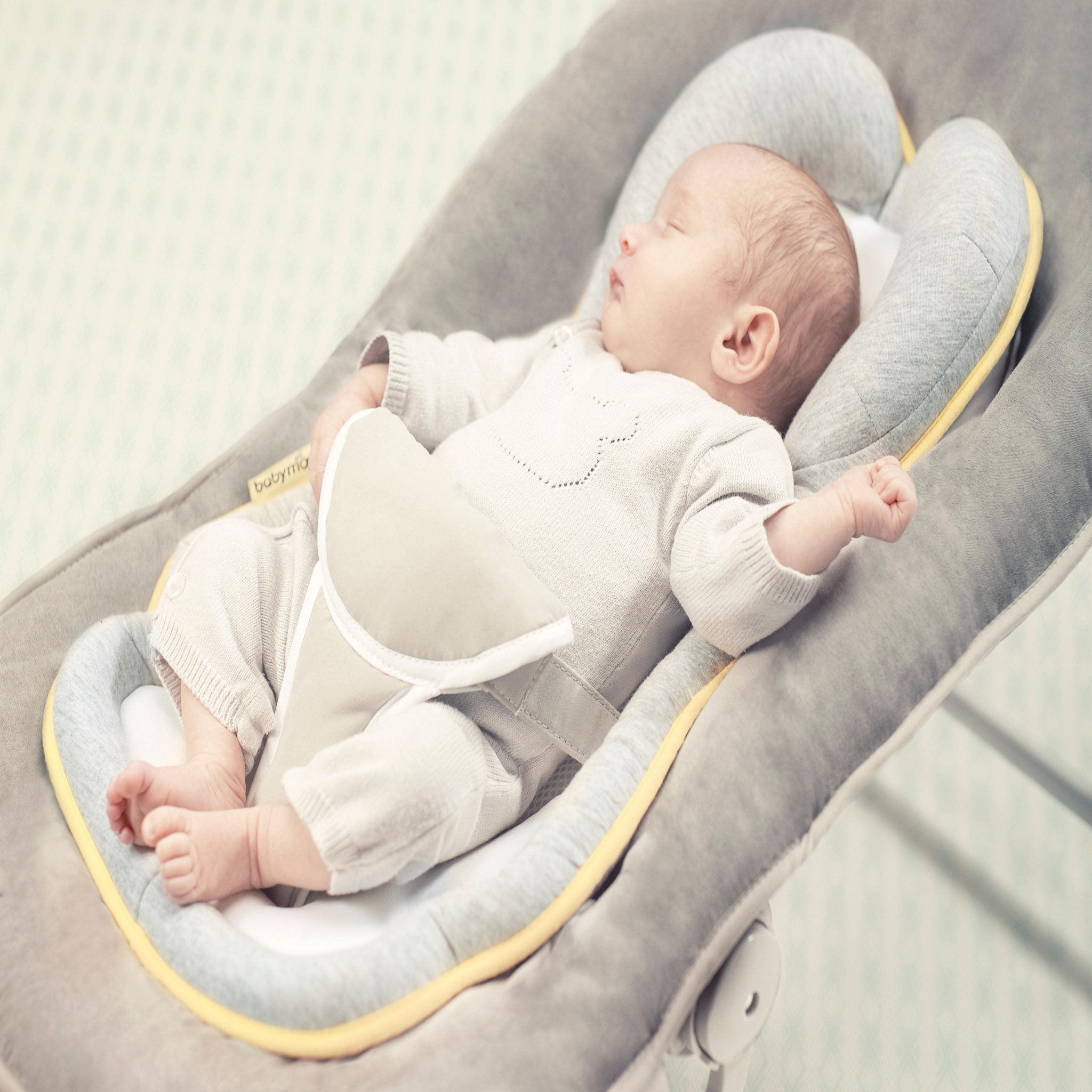 Voir la diapositive 4 : BABYMOOV Coussin réducteur Cosymorpho - Blanc