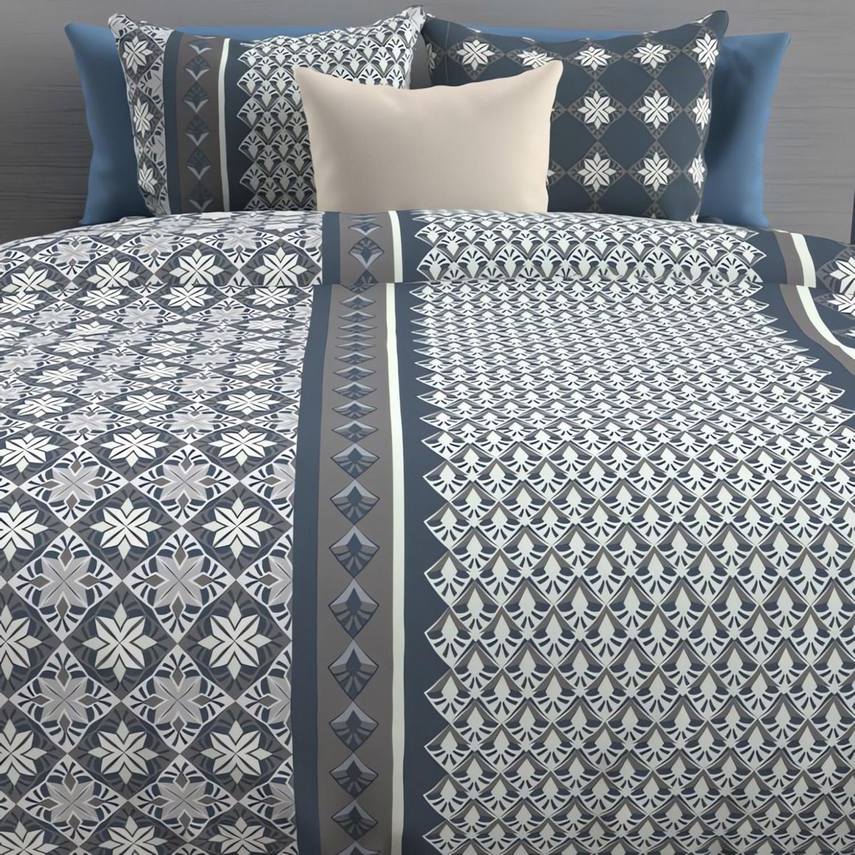 SOLEIL D'OCRE Parure housse de couette en coton 57 fils/cm2 240x220 cm LISBONNE bleu orage, par Soleil d'Ocre